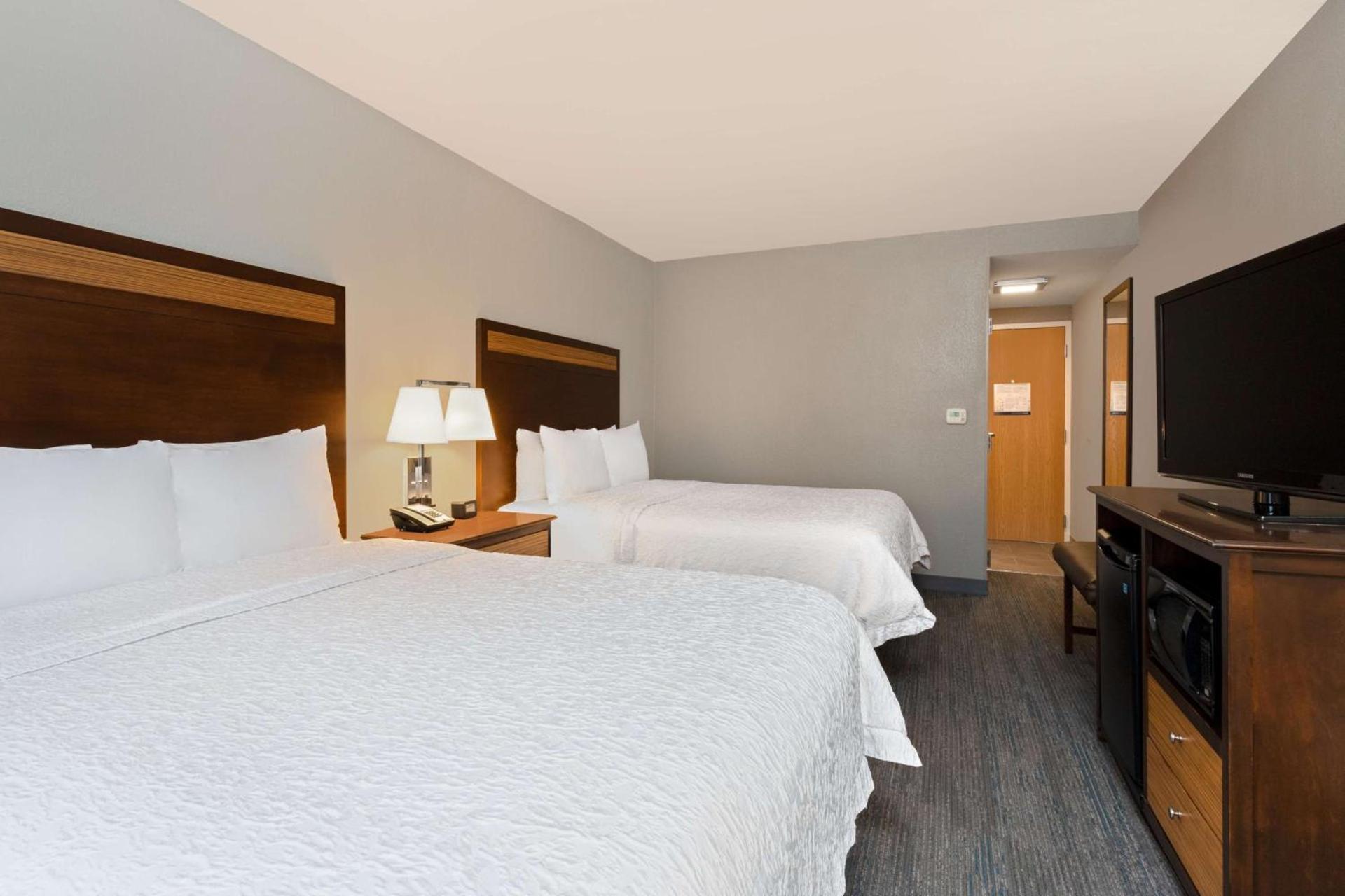 Hampton Inn & Suites Fort Myers Beach/Sanibel Gateway photo 27