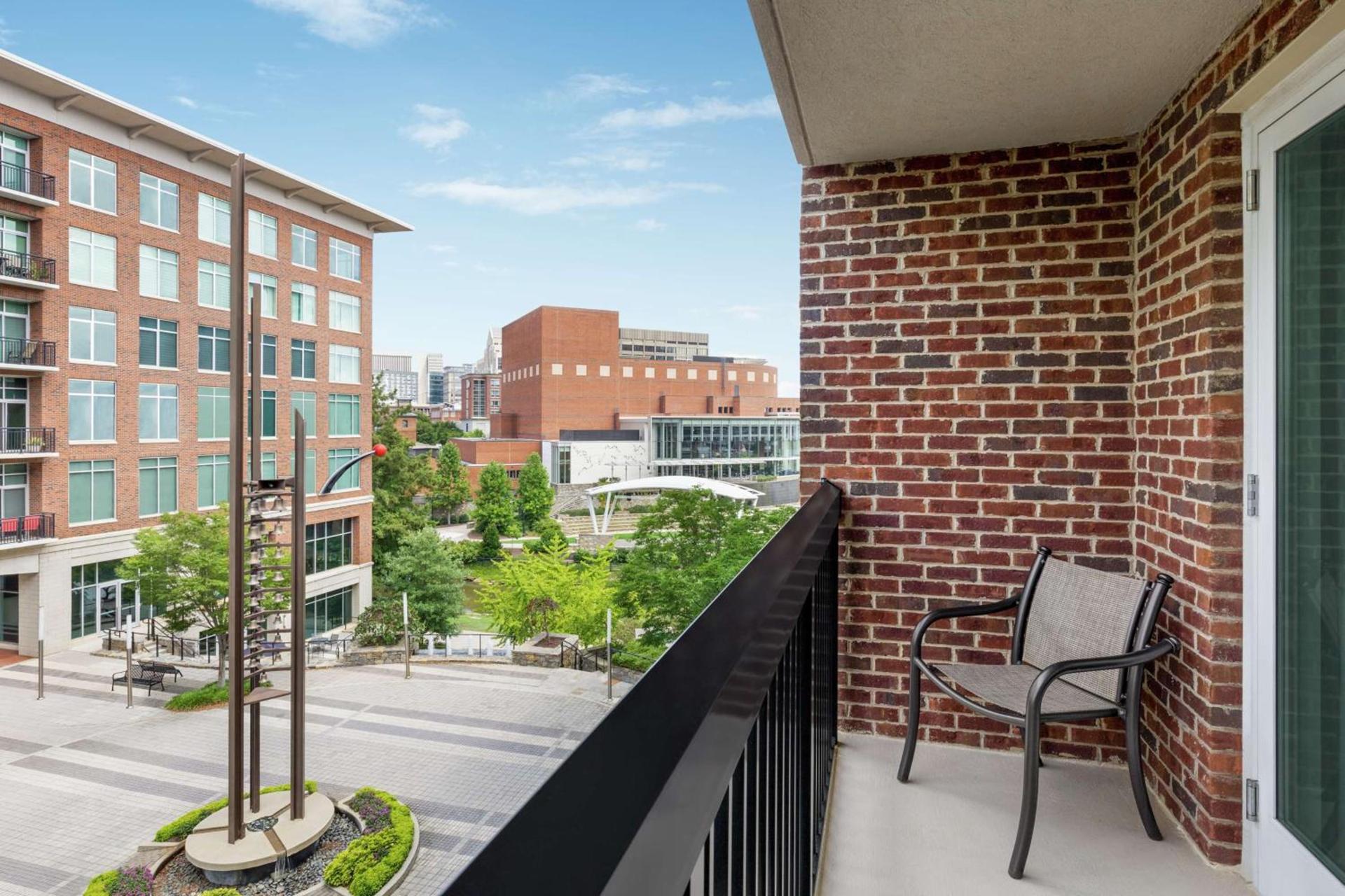 Hampton Inn & Suites Greenville-Downtown-Riverplace photo 29
