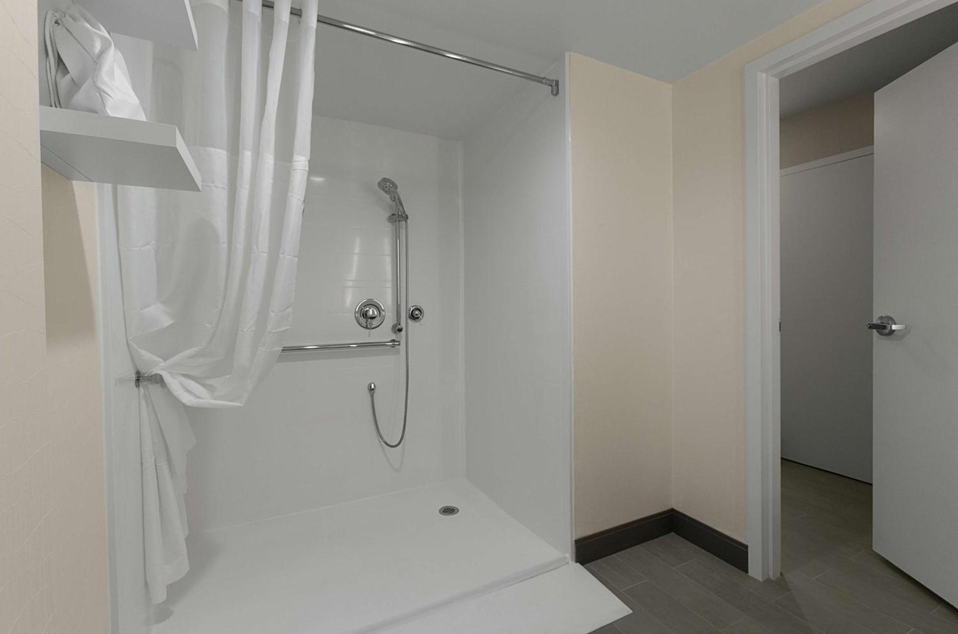 Hampton Inn Greenville/Travelers Rest photo 31