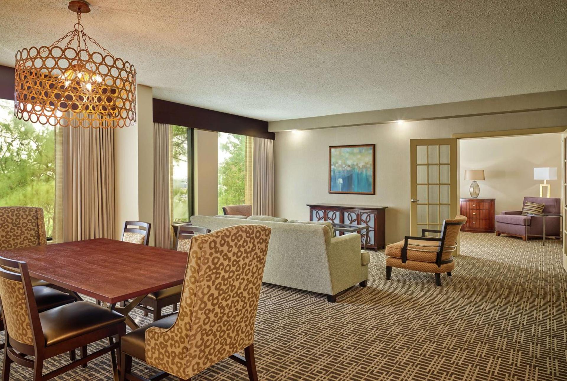 DoubleTree by Hilton Houston Intercontinental Airport photo 14