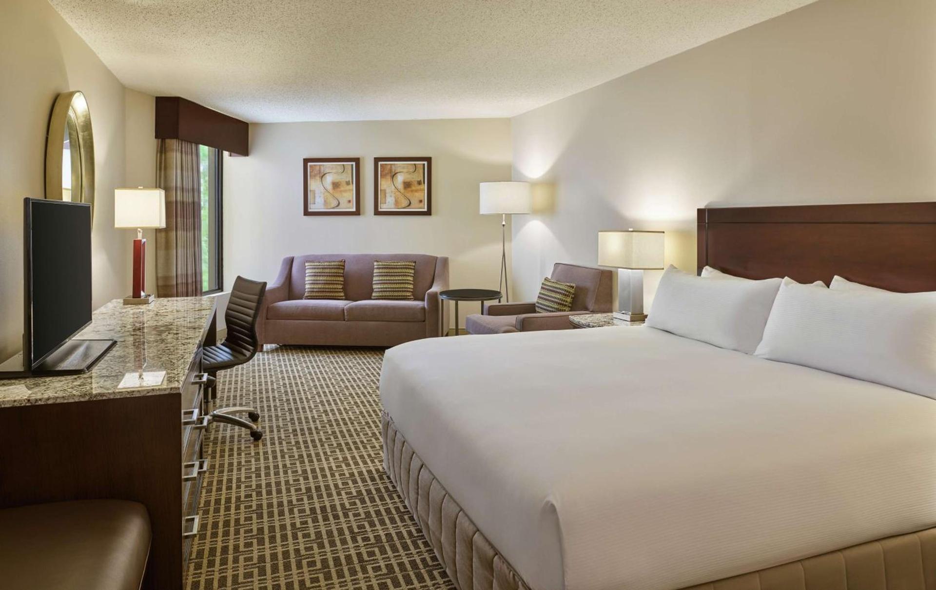 DoubleTree by Hilton Houston Intercontinental Airport photo 15