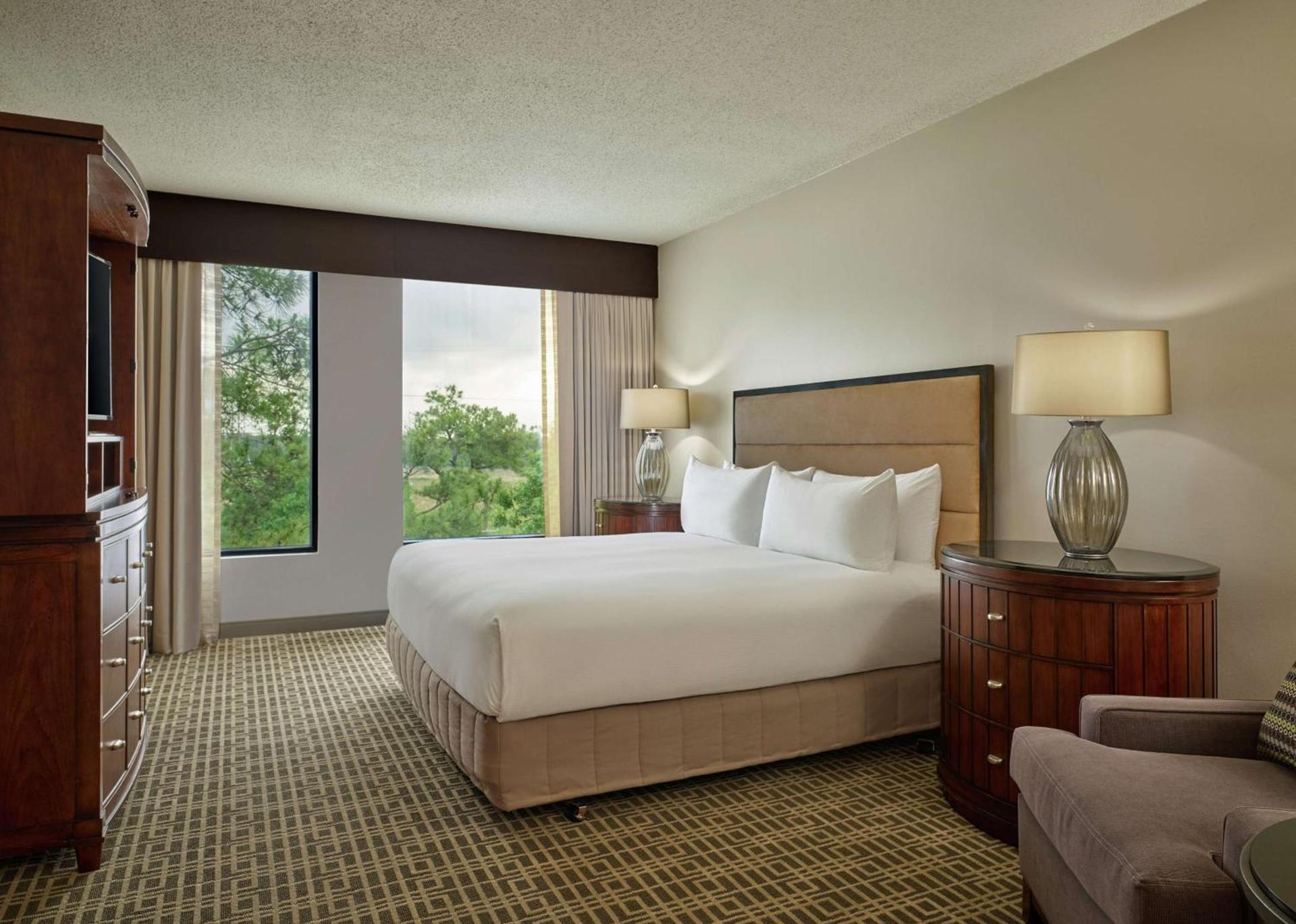 DoubleTree by Hilton Houston Intercontinental Airport photo 30