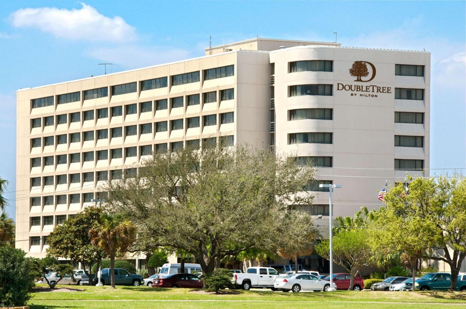 DoubleTree by Hilton Hotel Houston Hobby Airport photo 1