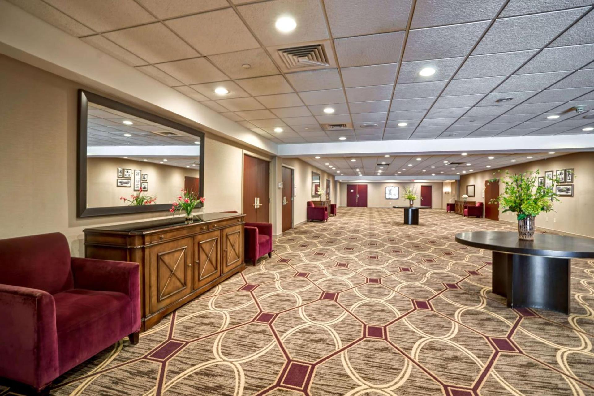 DoubleTree by Hilton Downtown Wilmington - Legal District photo 8