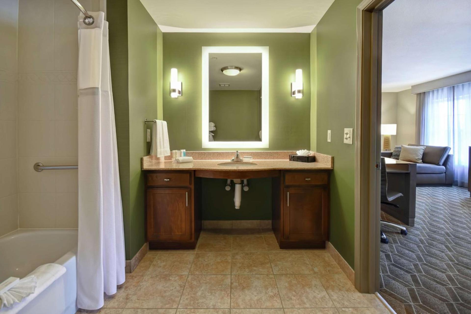 Homewood Suites by Hilton at The Waterfront photo 28