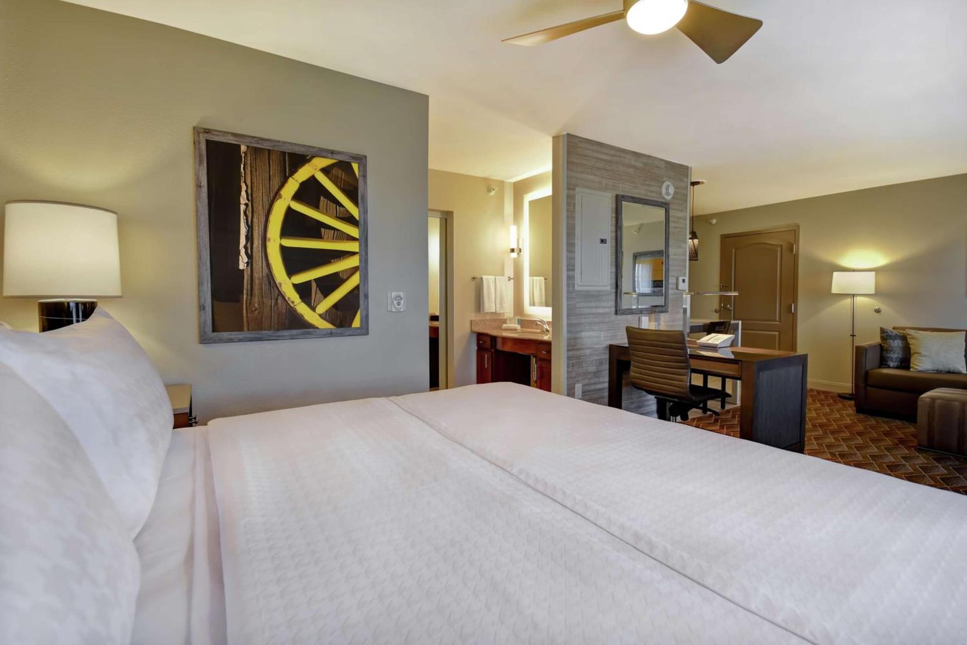 Homewood Suites by Hilton at The Waterfront photo 33