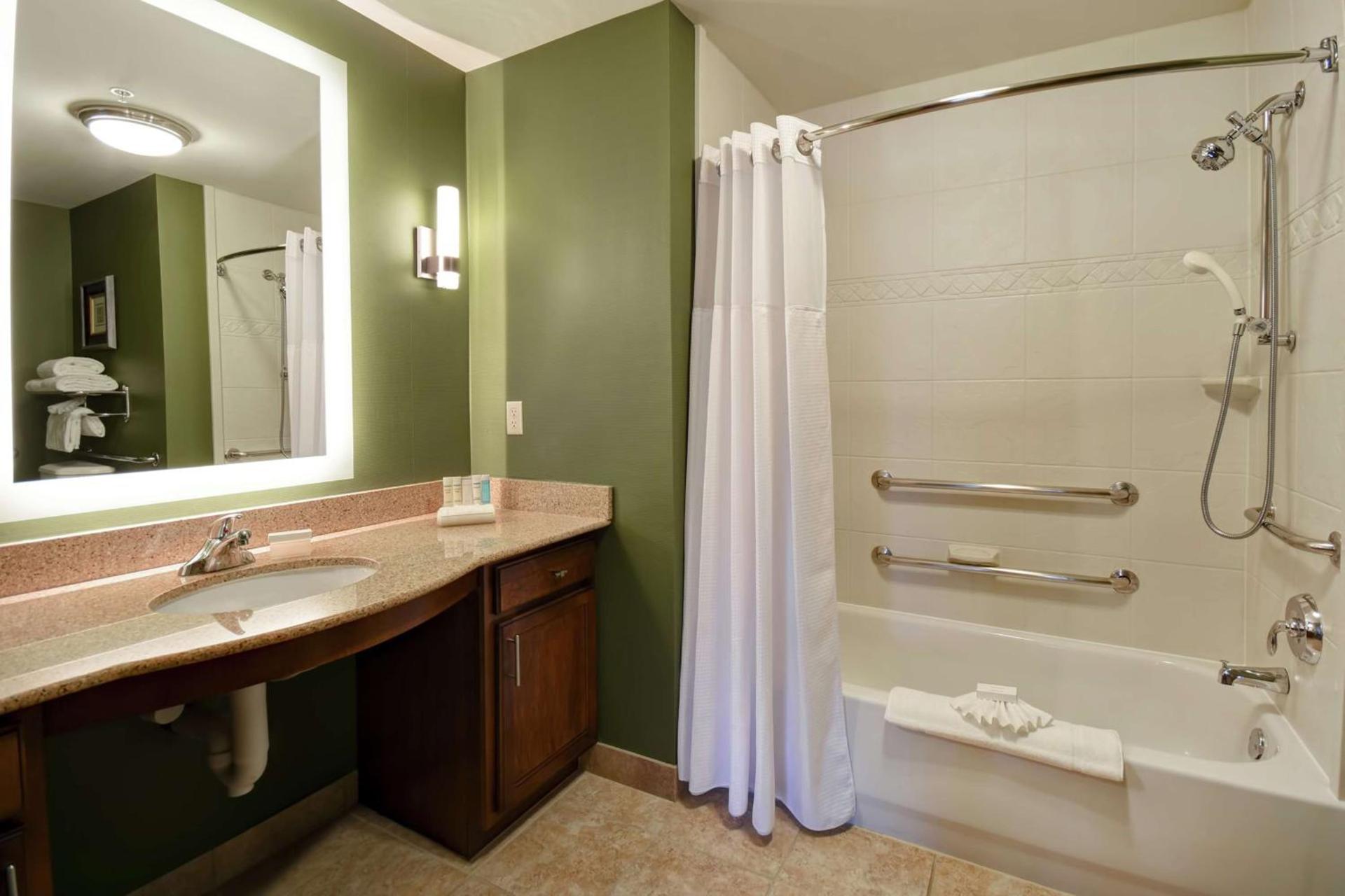 Homewood Suites by Hilton at The Waterfront photo 39