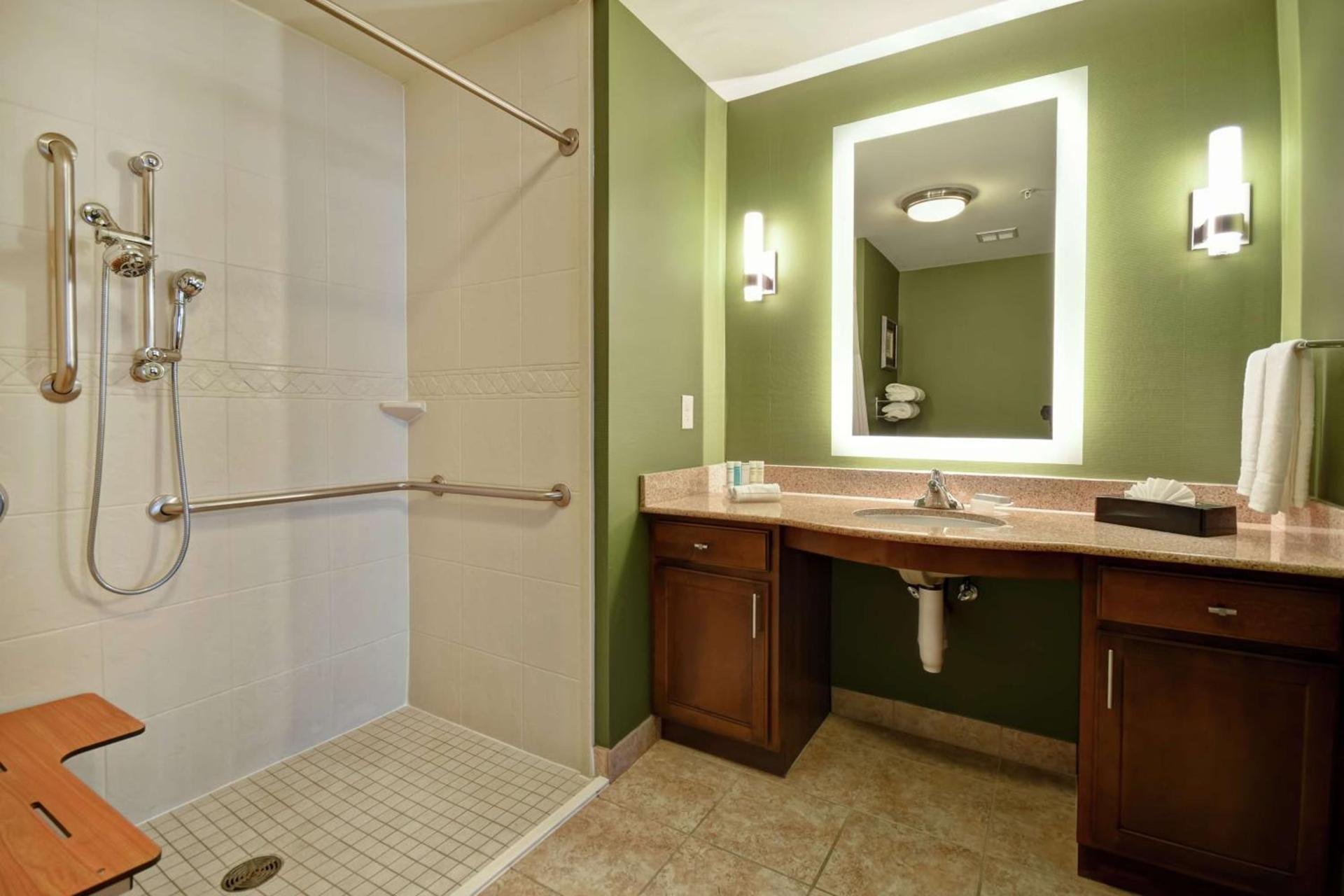 Homewood Suites by Hilton at The Waterfront photo 40