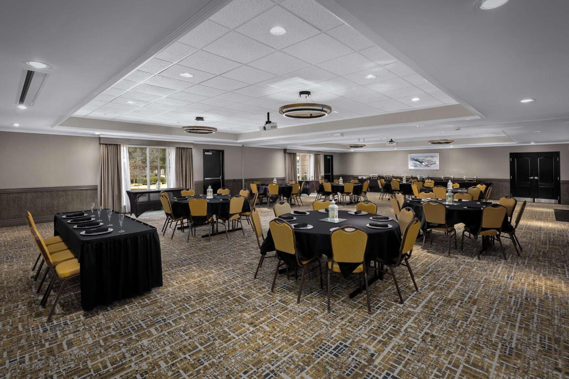 Homewood Suites by Hilton at The Waterfront photo 48
