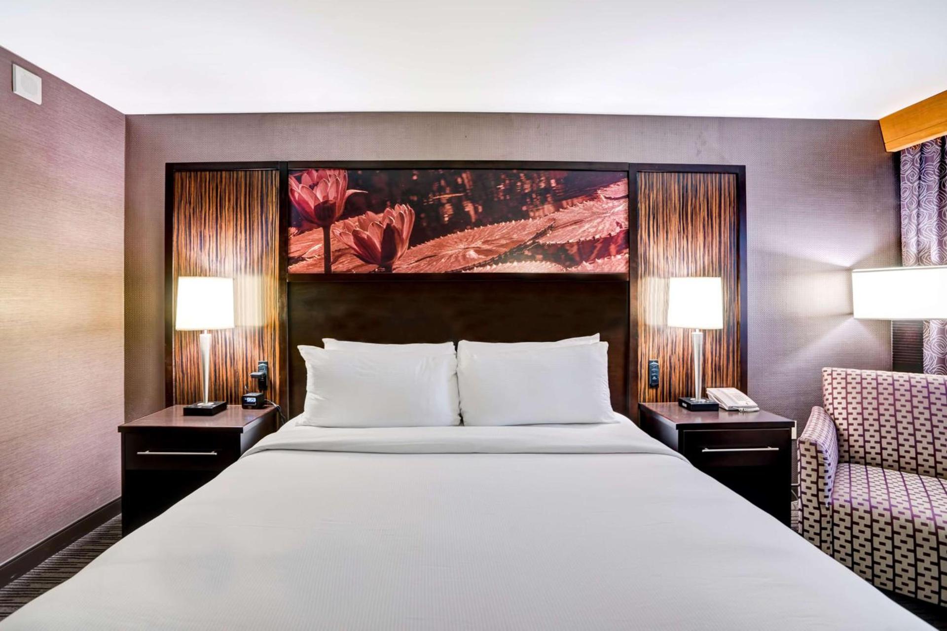 DoubleTree by Hilton Downtown Wilmington - Legal District photo 25