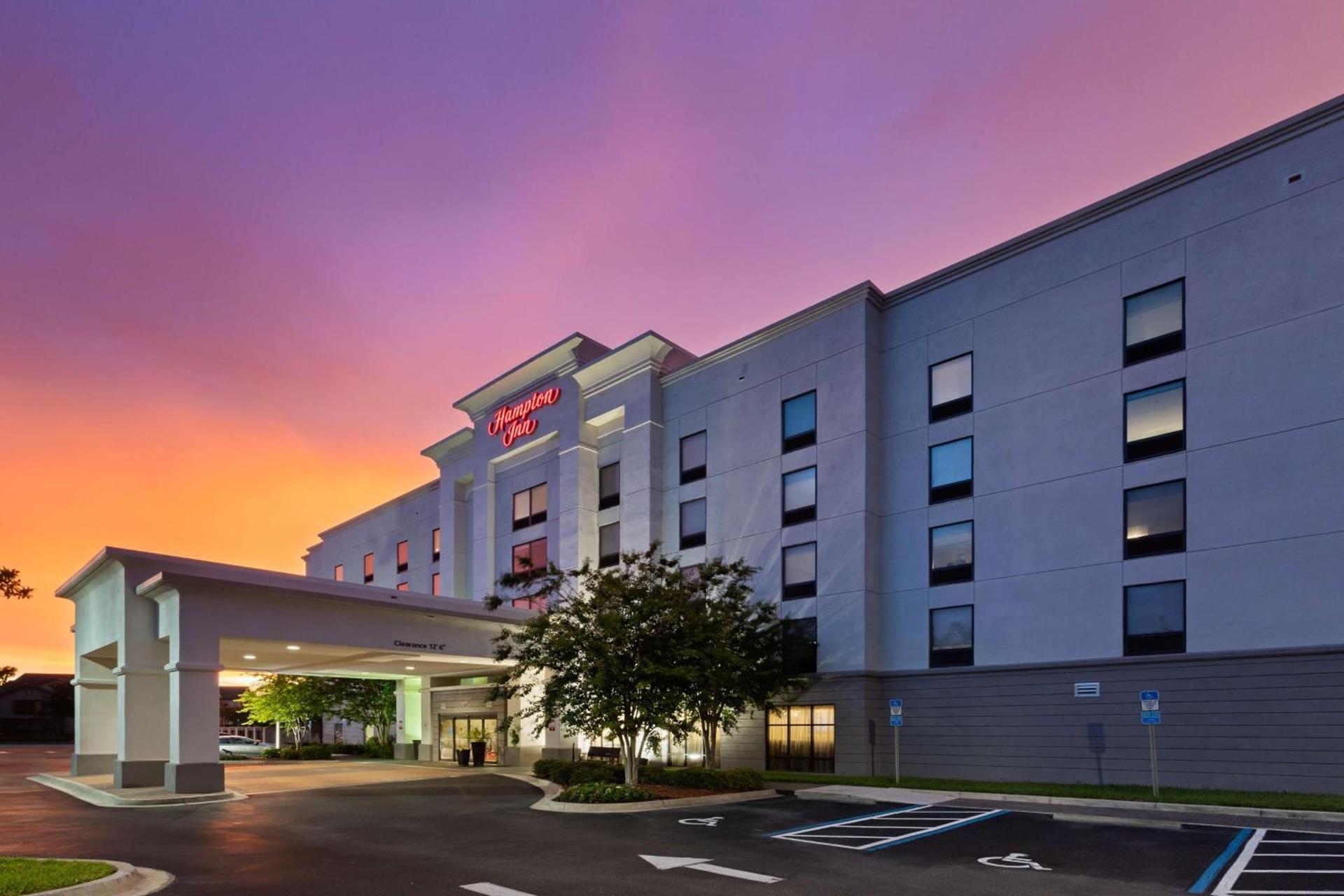Hampton Inn Jacksonville-I-295 East/Baymeadows photo 2