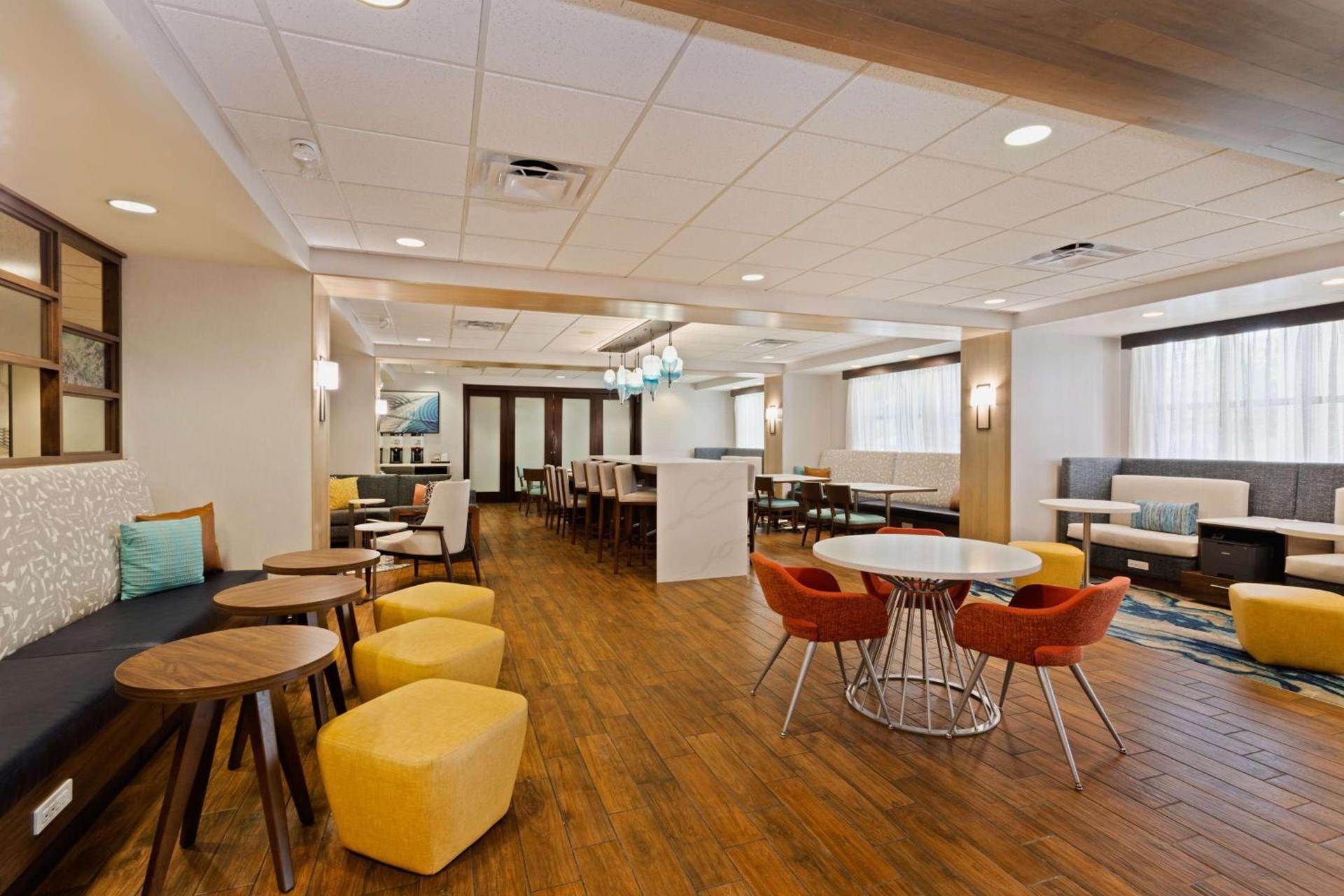 Hampton Inn Jacksonville-I-295 East/Baymeadows photo 6