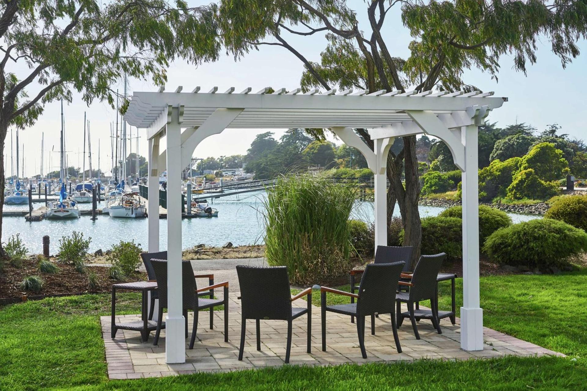 DoubleTree by Hilton Hotel Berkeley Marina photo 5