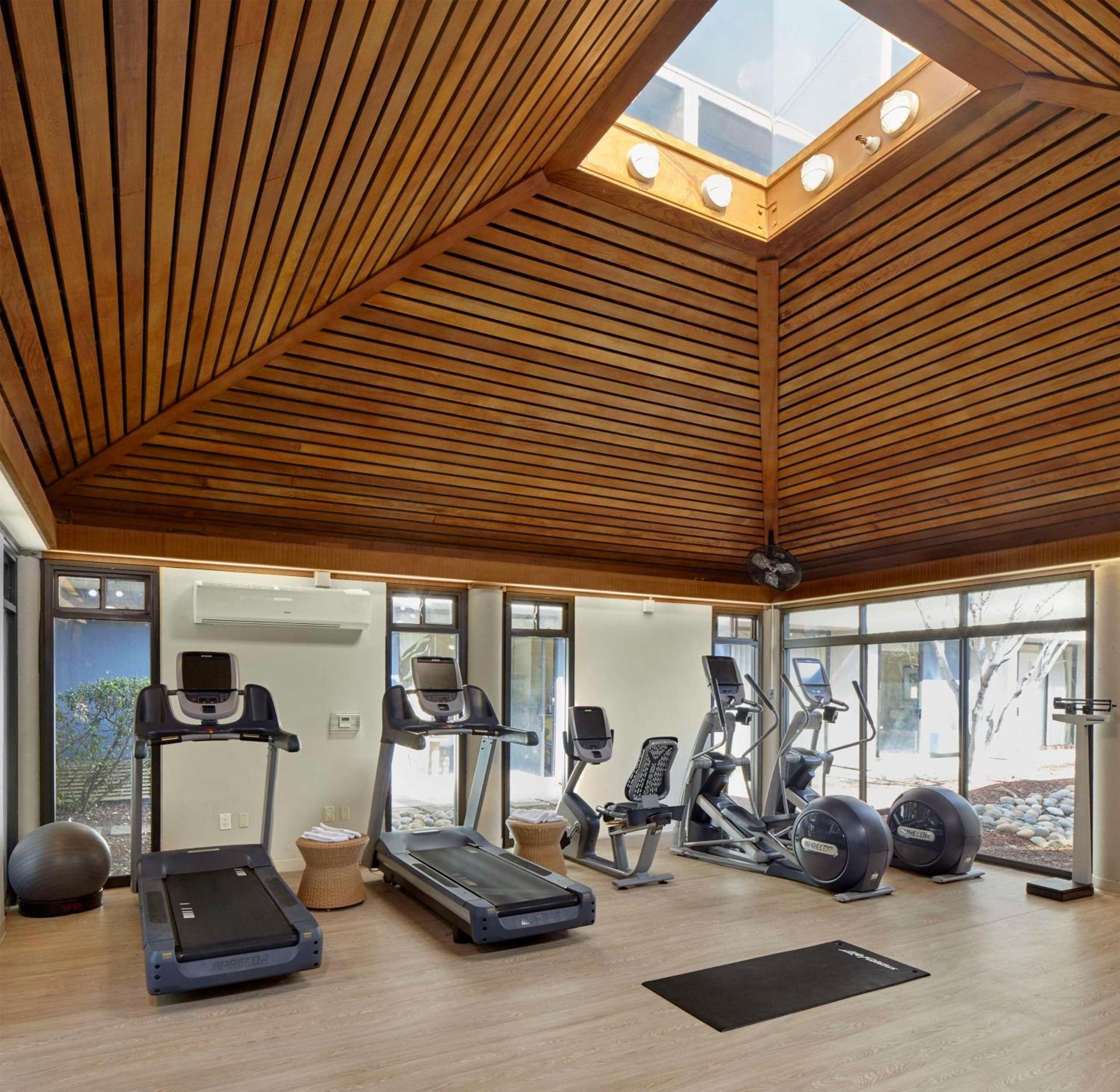 DoubleTree by Hilton Hotel Berkeley Marina photo 37