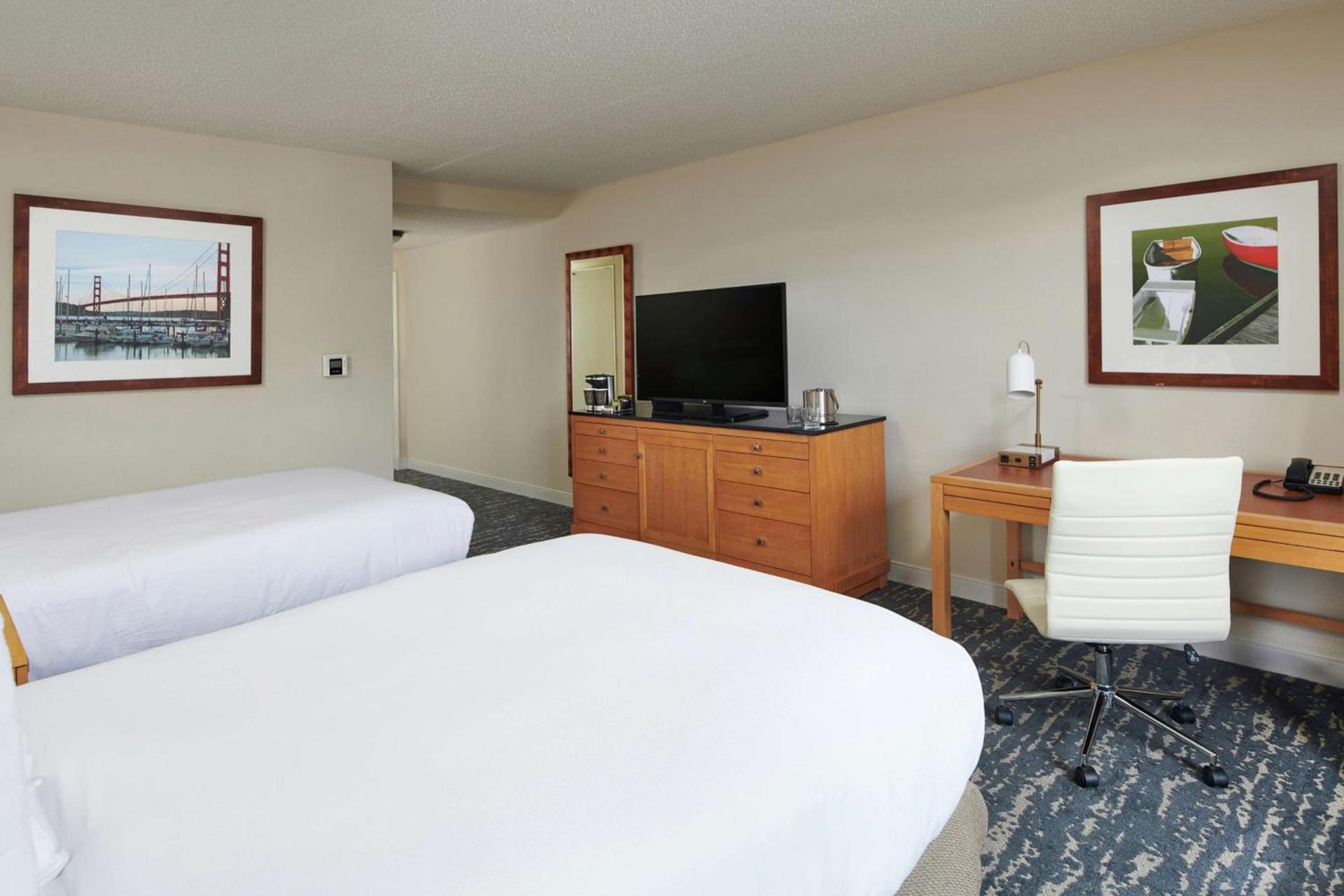 DoubleTree by Hilton Hotel Berkeley Marina photo 49