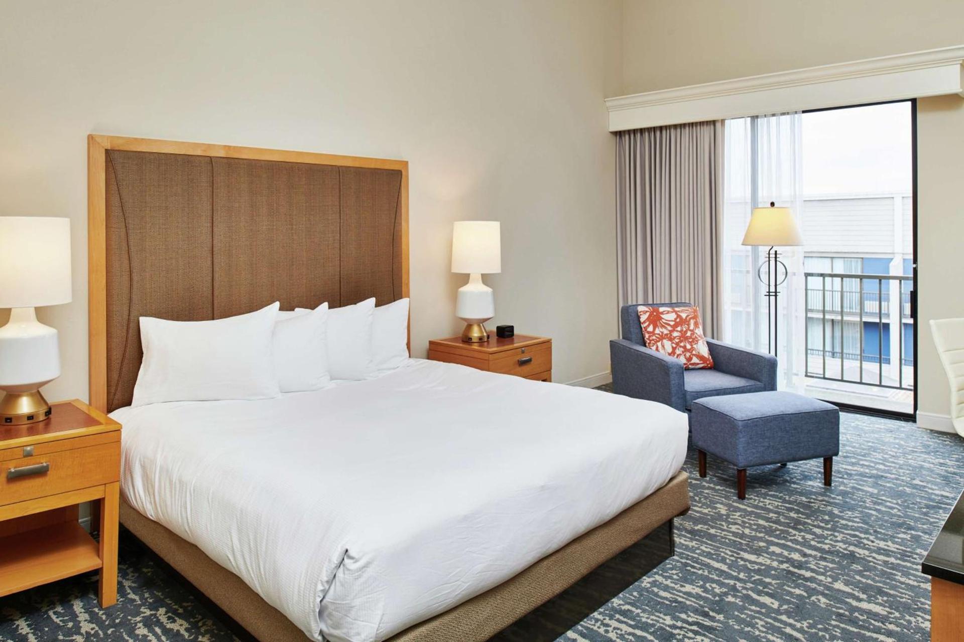 DoubleTree by Hilton Hotel Berkeley Marina photo 55