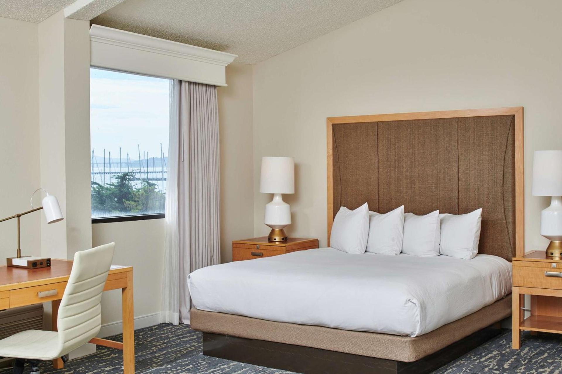 DoubleTree by Hilton Hotel Berkeley Marina photo 60