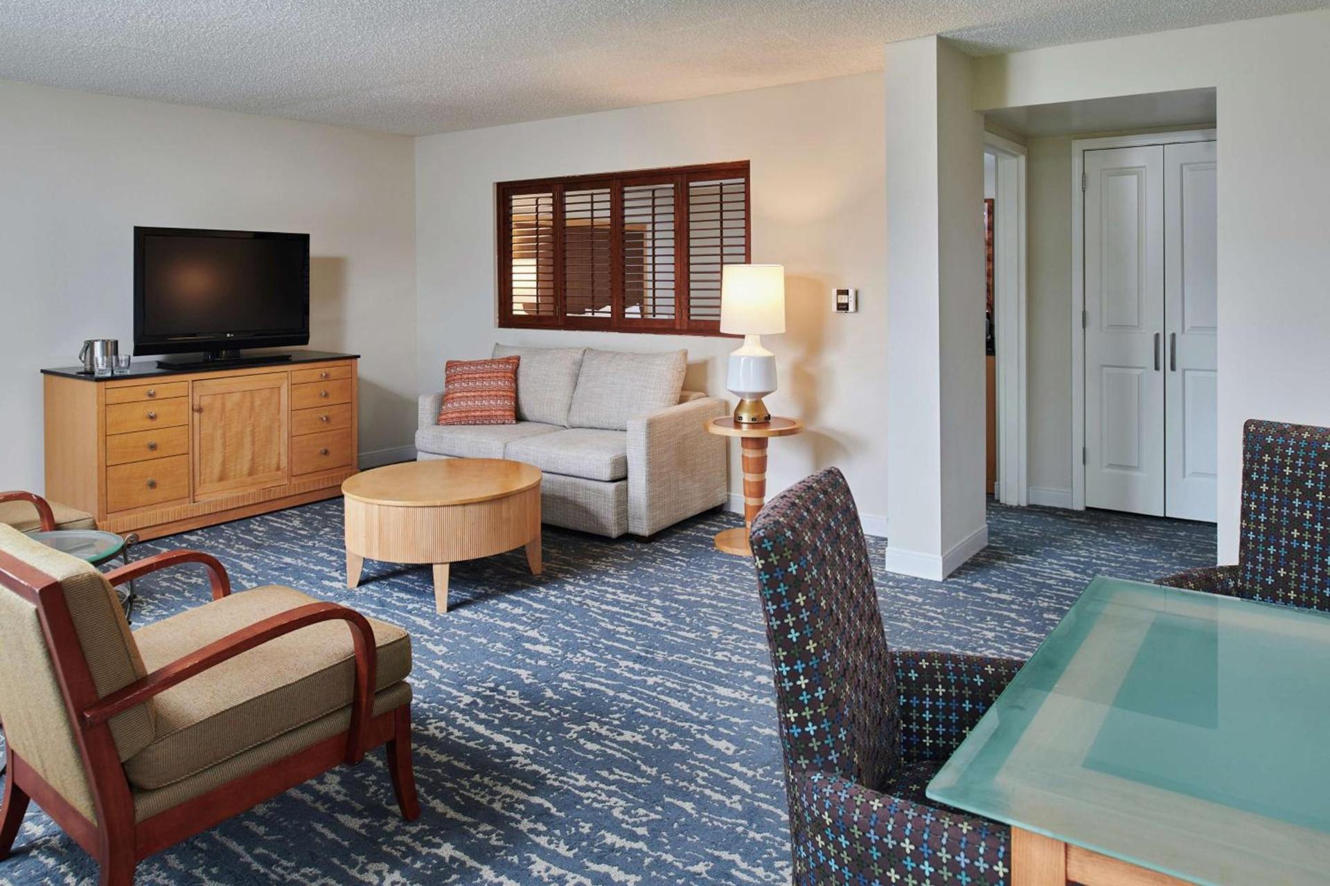 DoubleTree by Hilton Hotel Berkeley Marina photo 59