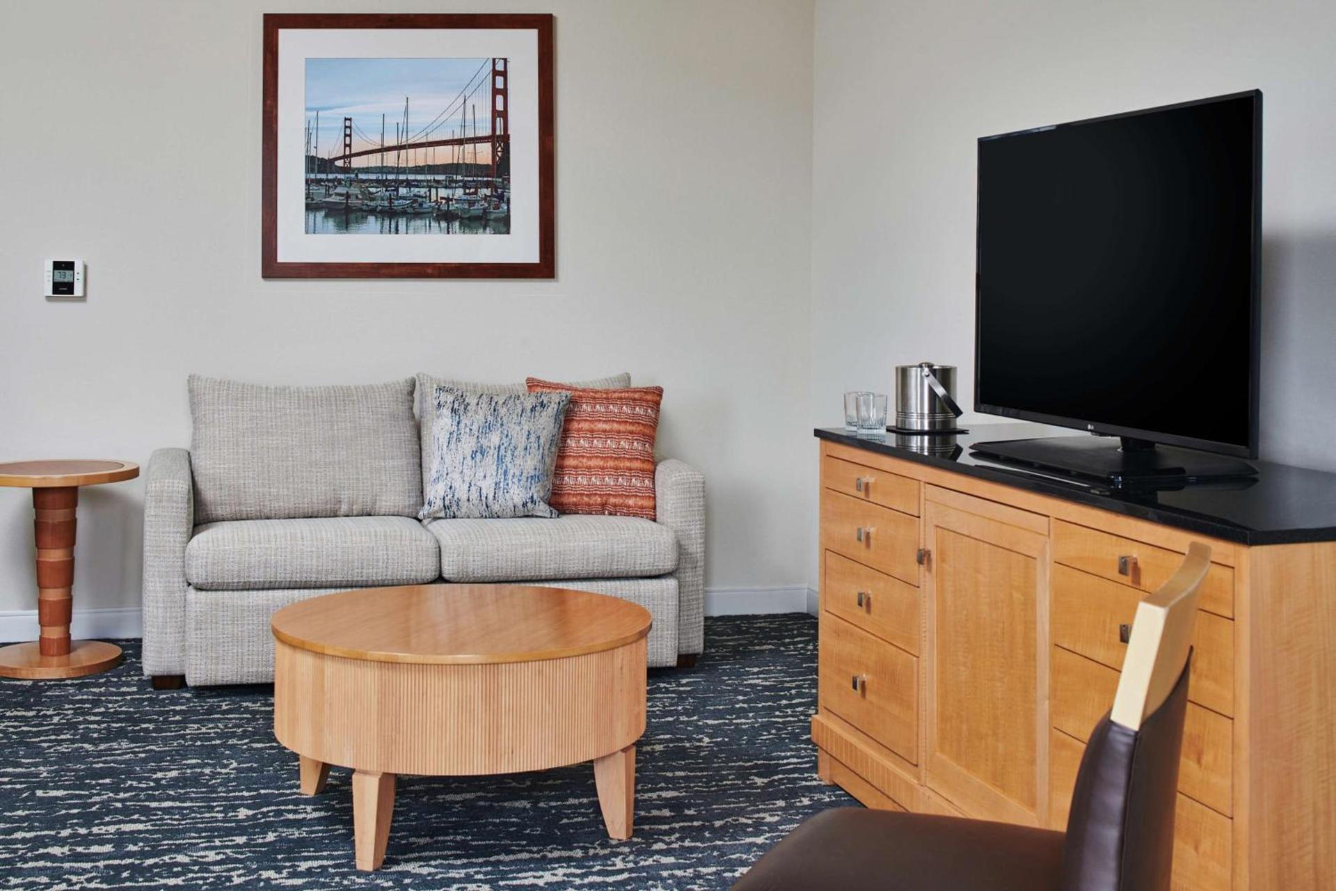 DoubleTree by Hilton Hotel Berkeley Marina photo 63