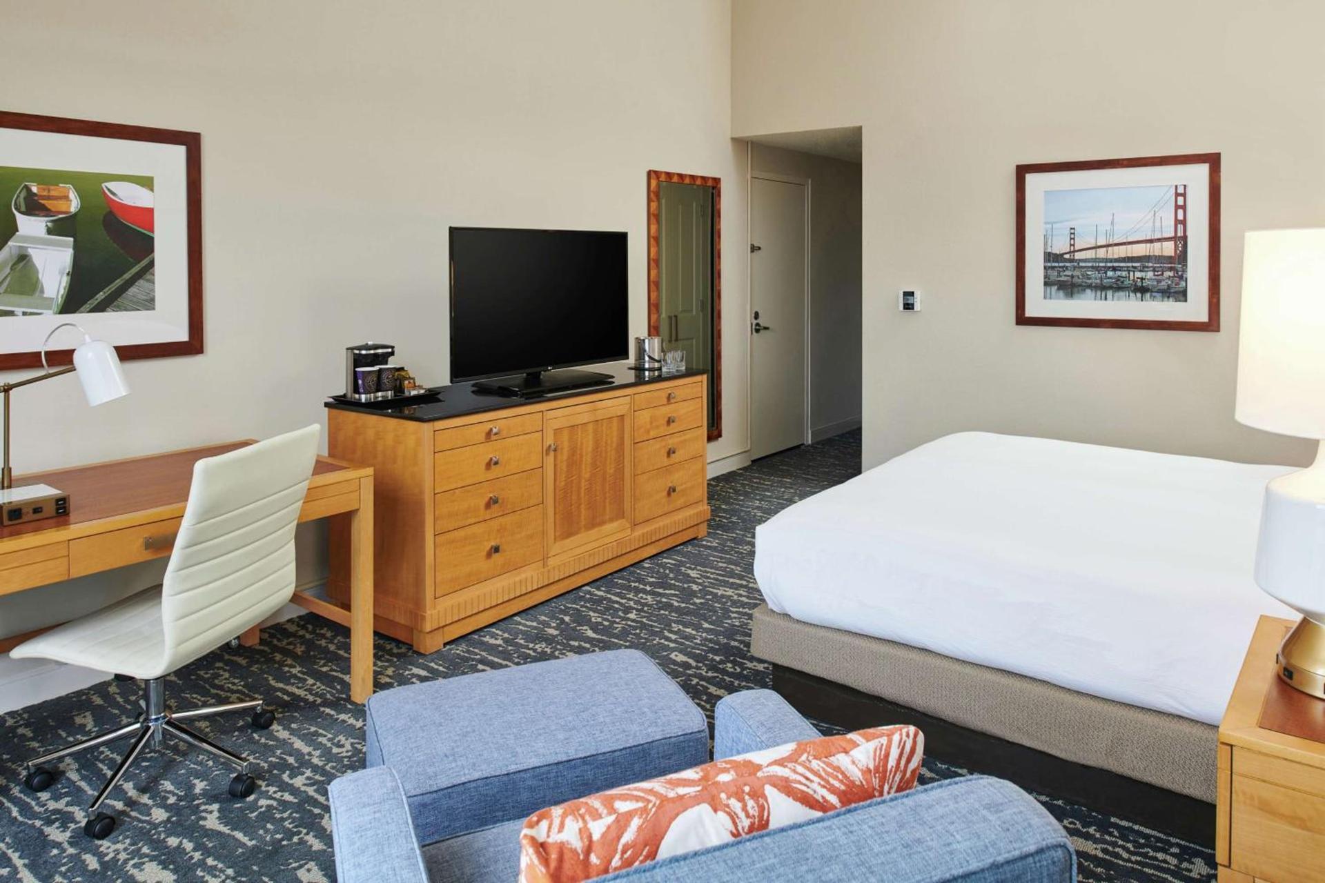 DoubleTree by Hilton Hotel Berkeley Marina photo 65