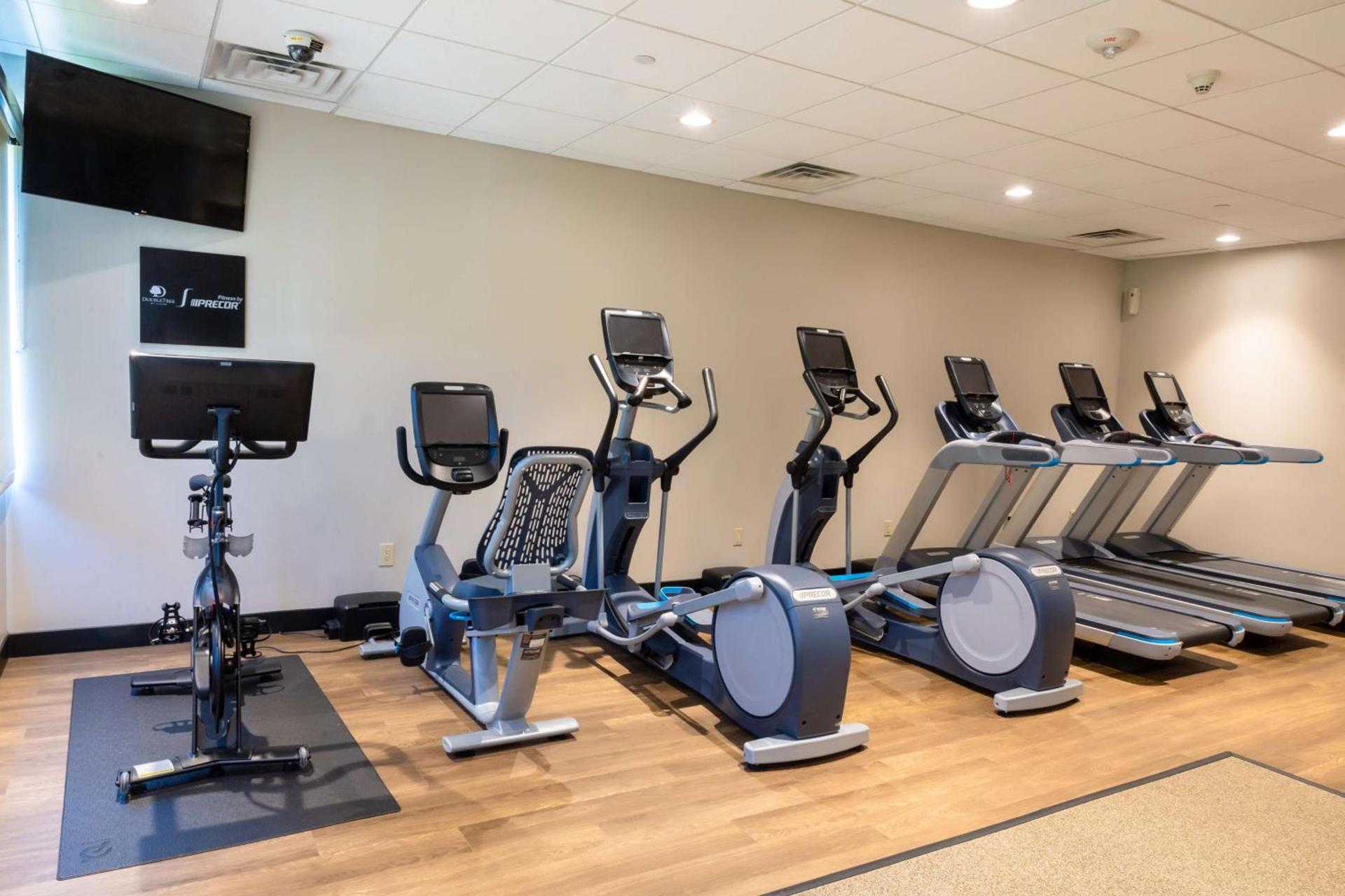 DoubleTree by Hilton Tinton Falls-Eatontown photo 25