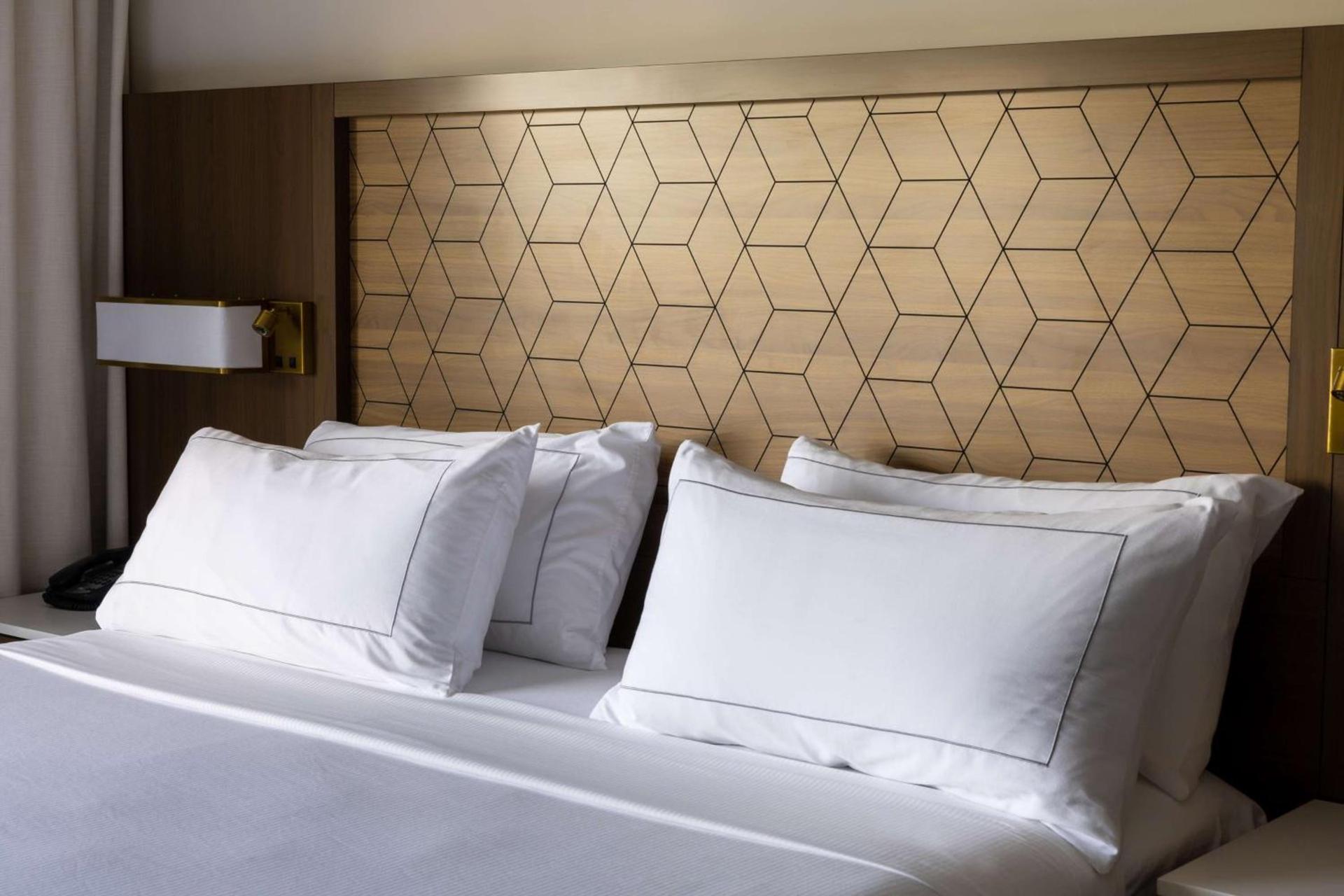 DoubleTree by Hilton Tinton Falls-Eatontown photo 10