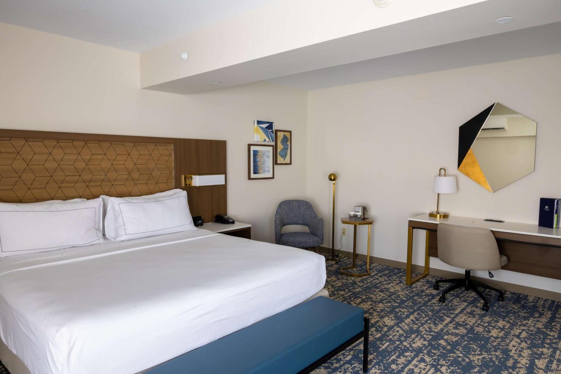 DoubleTree by Hilton Tinton Falls-Eatontown photo 11