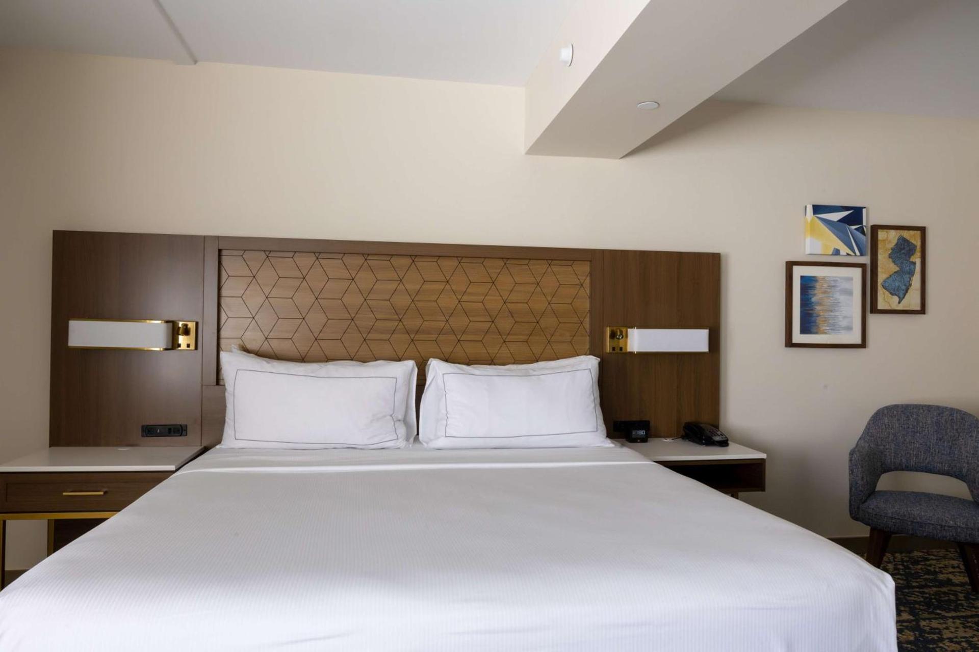 DoubleTree by Hilton Tinton Falls-Eatontown photo 12