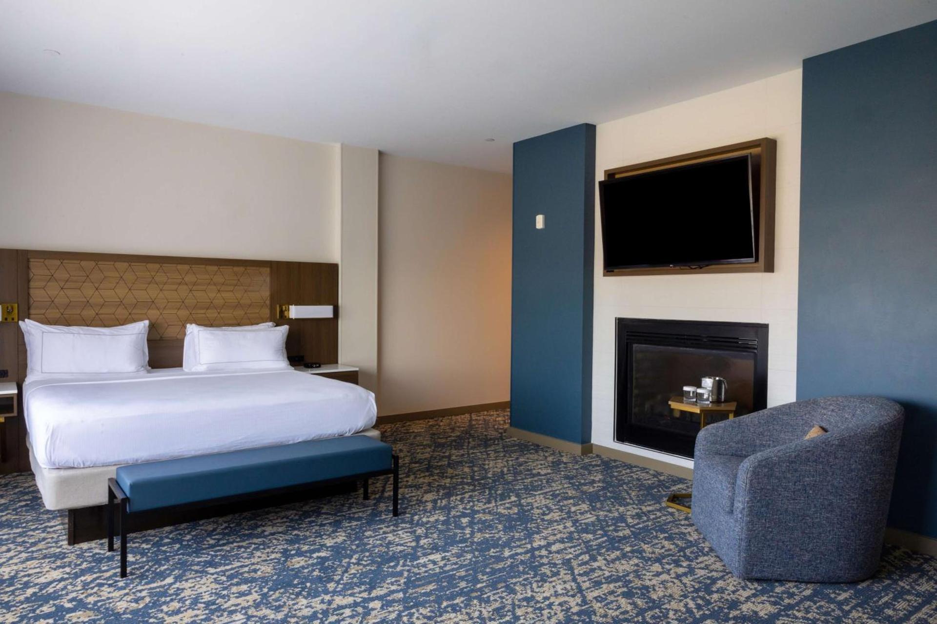 DoubleTree by Hilton Tinton Falls-Eatontown photo 46