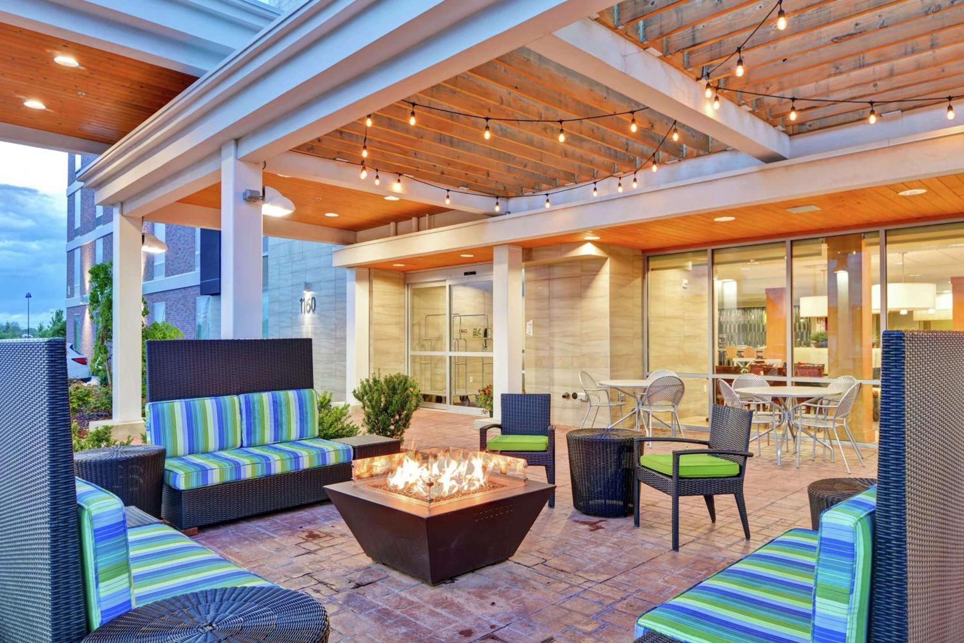 Home2 Suites by Hilton Idaho Falls photo 2