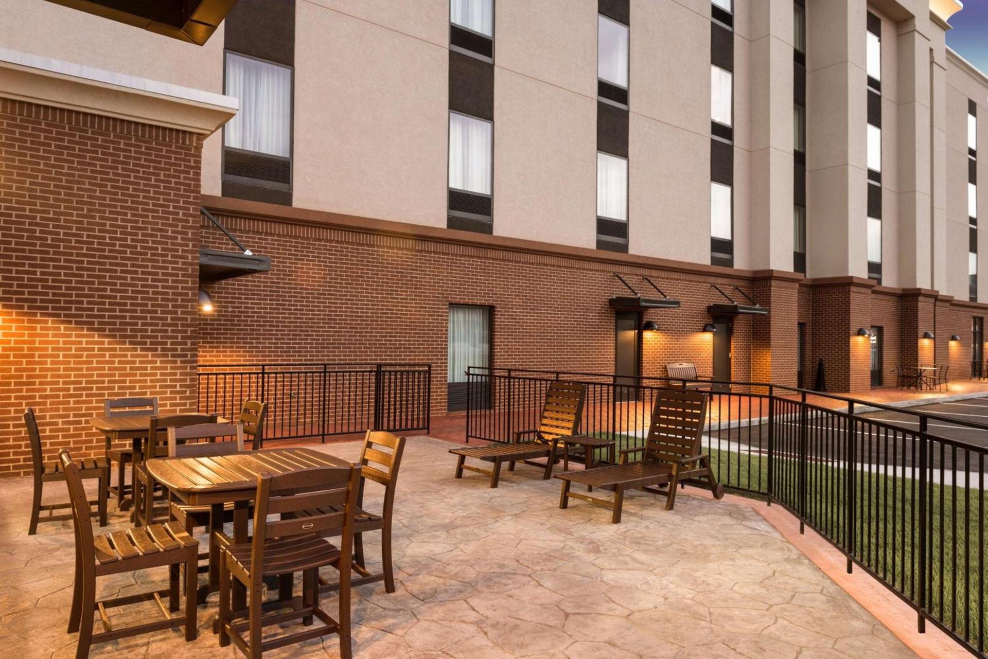 Hampton Inn & Suites - Lavonia, GA photo 2