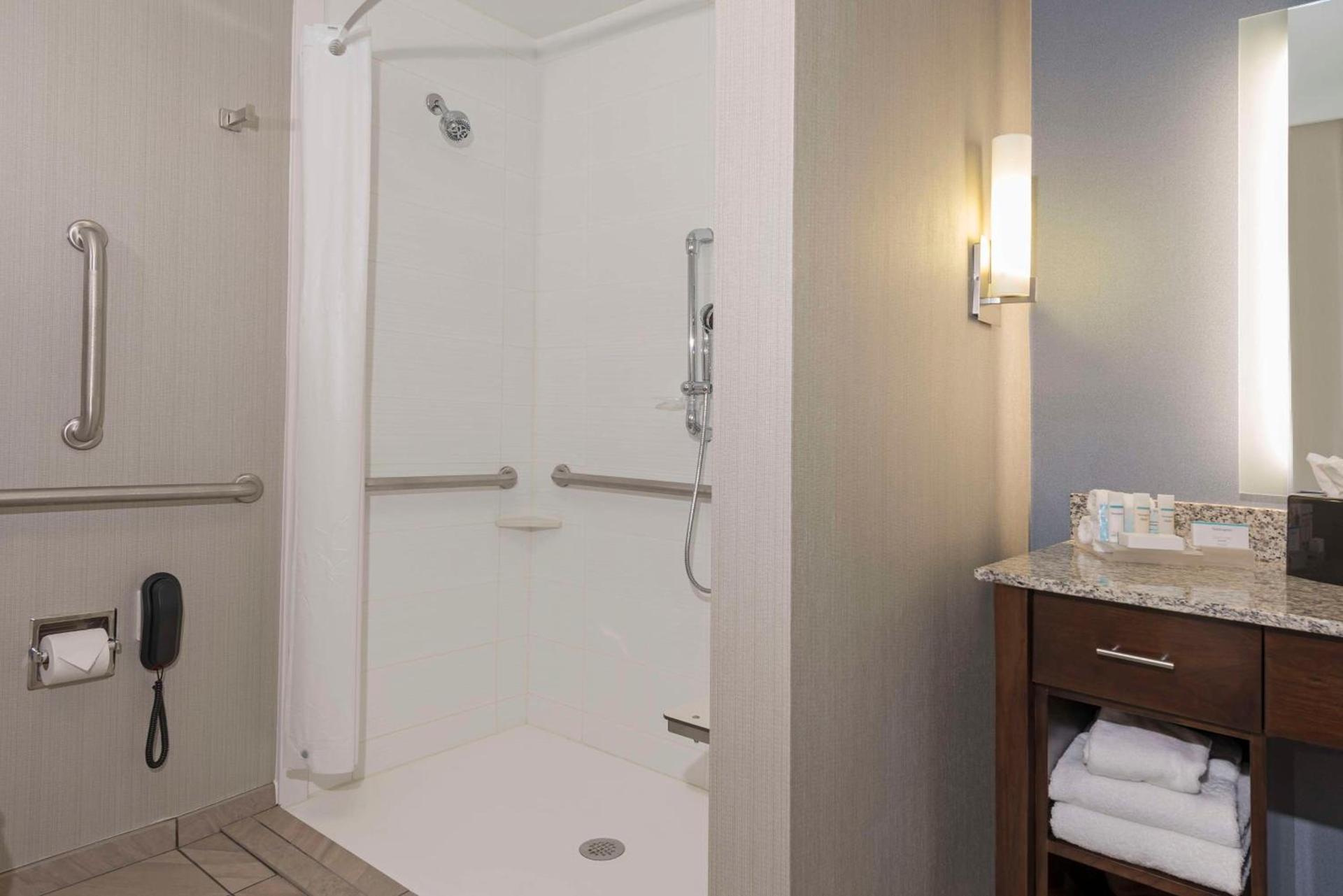 Homewood Suites by Hilton Grand Rapids Downtown photo 40