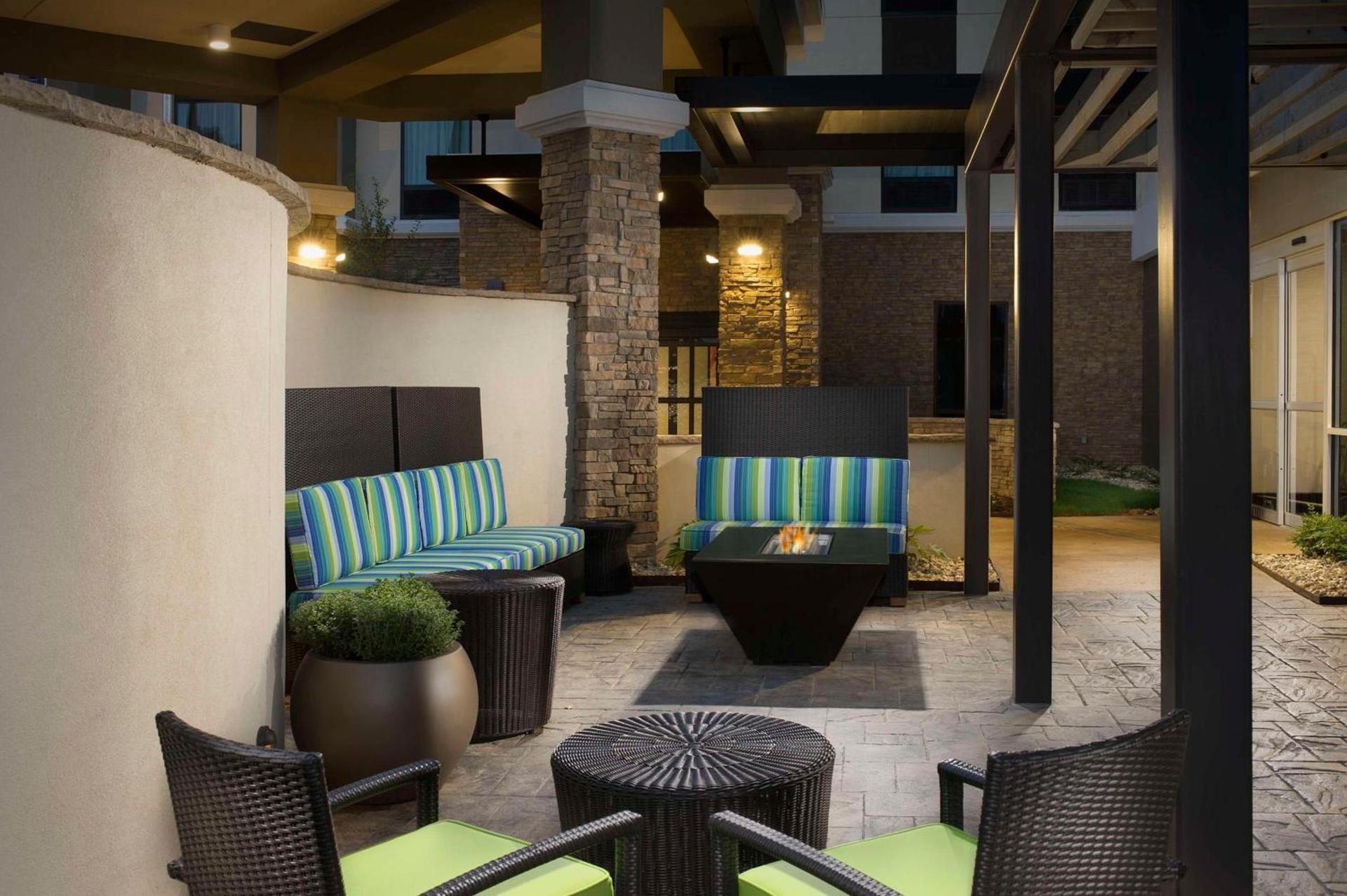Hampton Inn by Hilton Hattiesburg photo 2