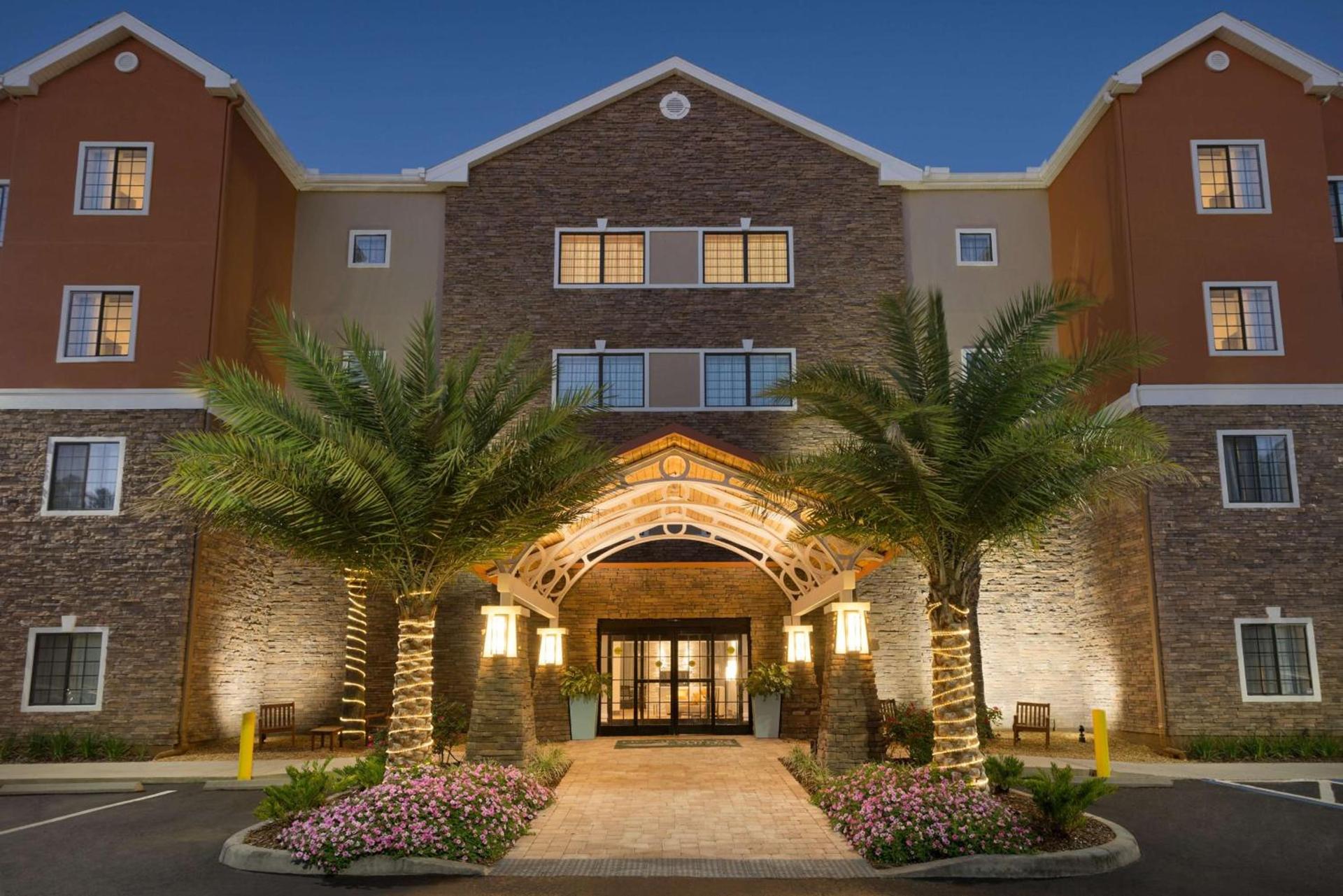 Homewood Suites Jacksonville Deerwood Park photo 3