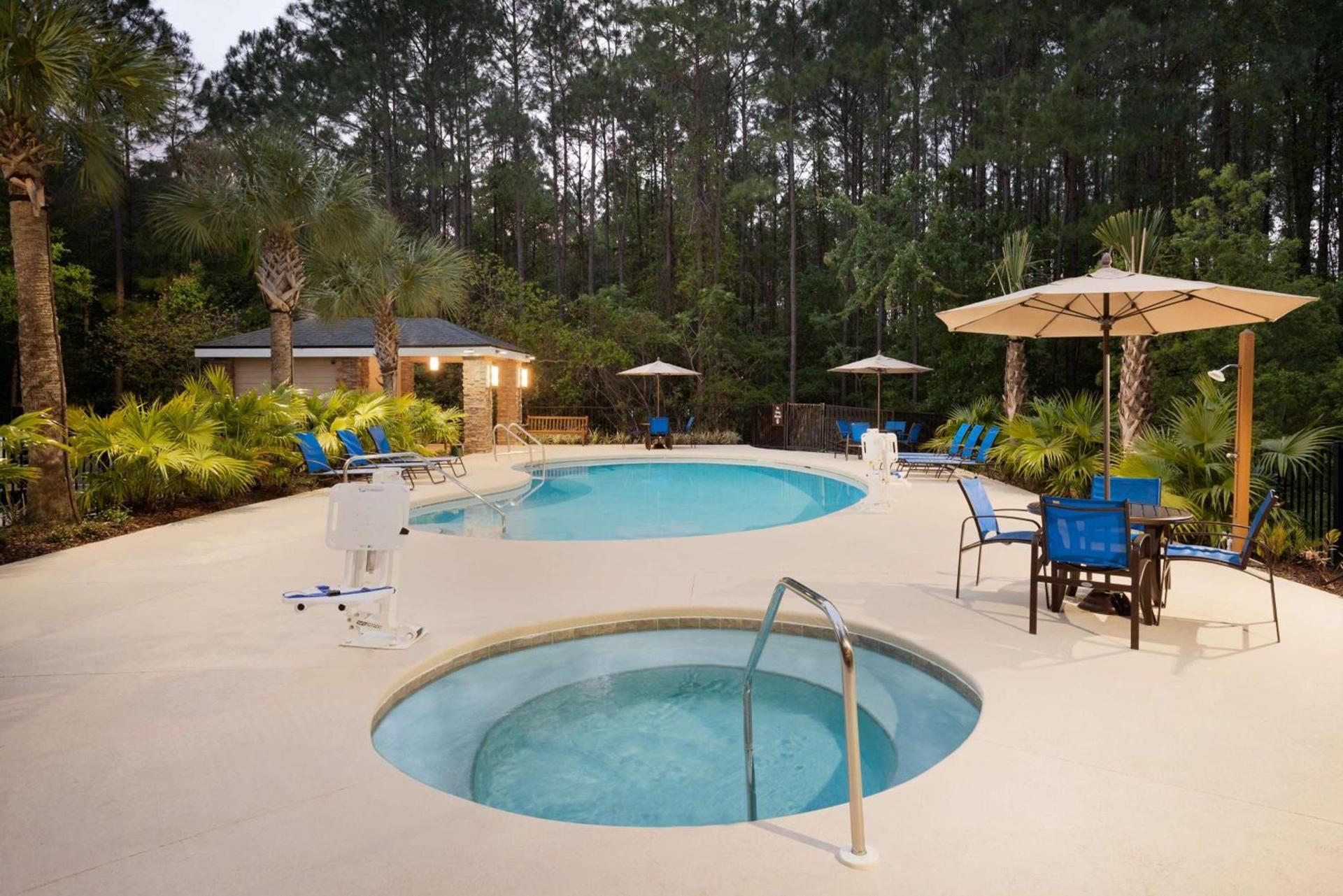Homewood Suites Jacksonville Deerwood Park photo 10