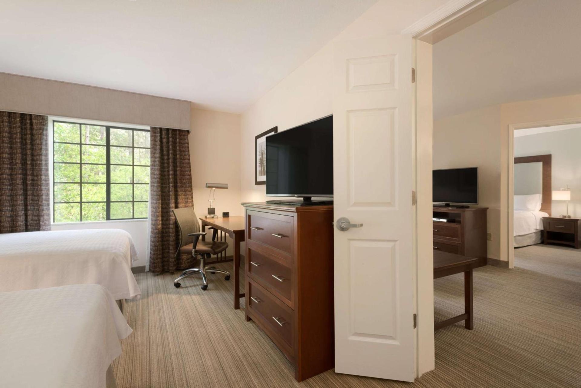 Homewood Suites Jacksonville Deerwood Park photo 19