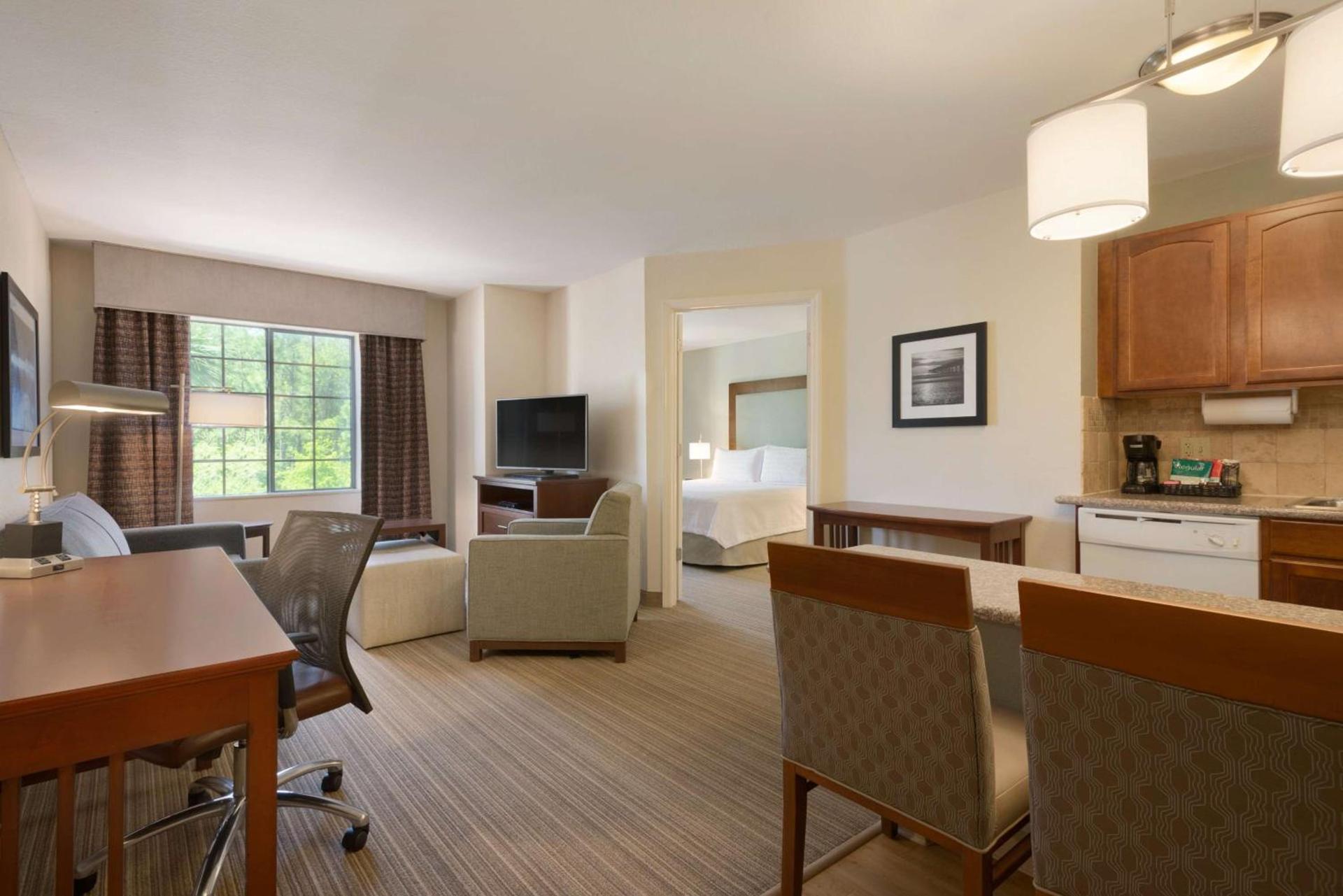 Homewood Suites Jacksonville Deerwood Park photo 29