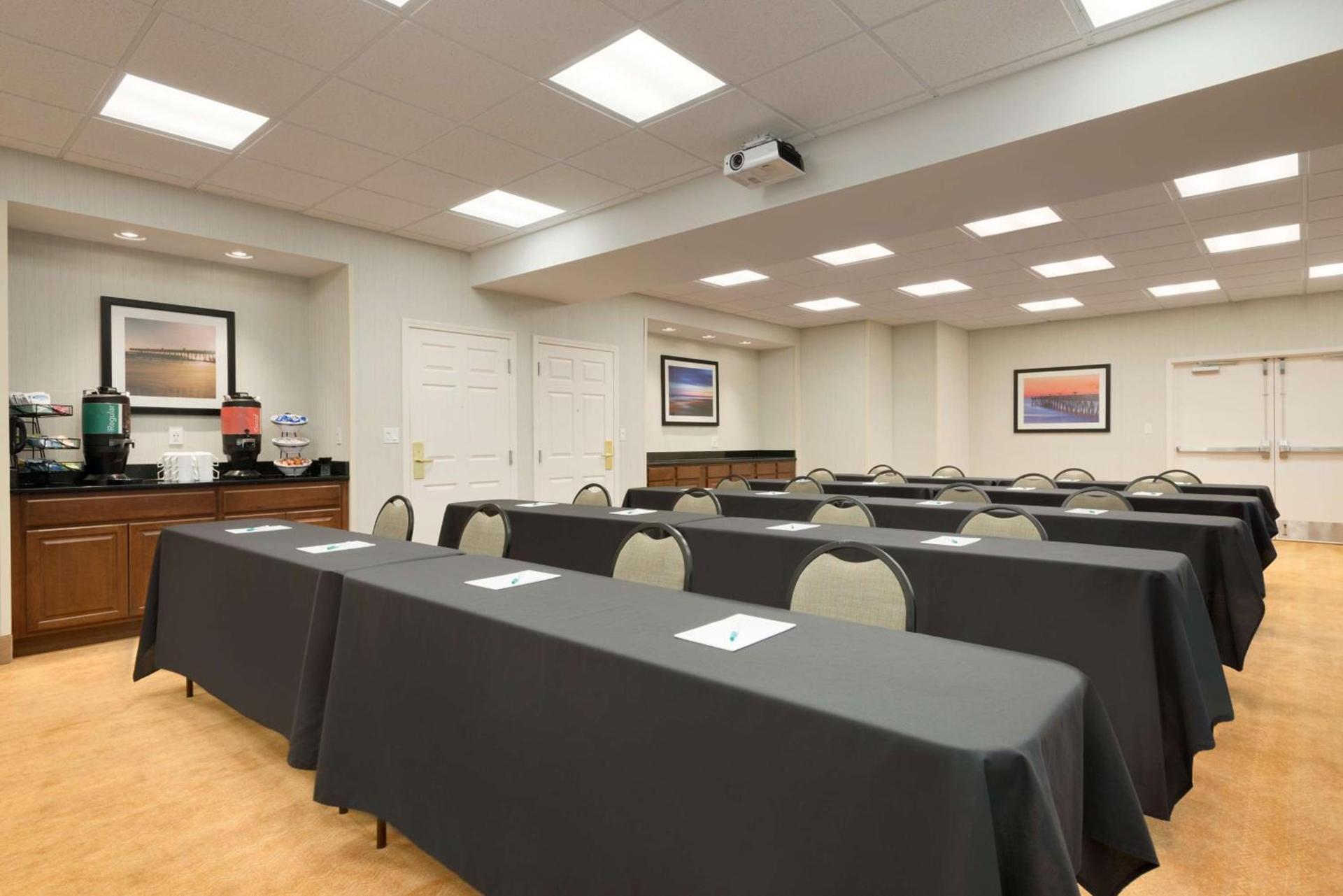 Homewood Suites Jacksonville Deerwood Park photo 32