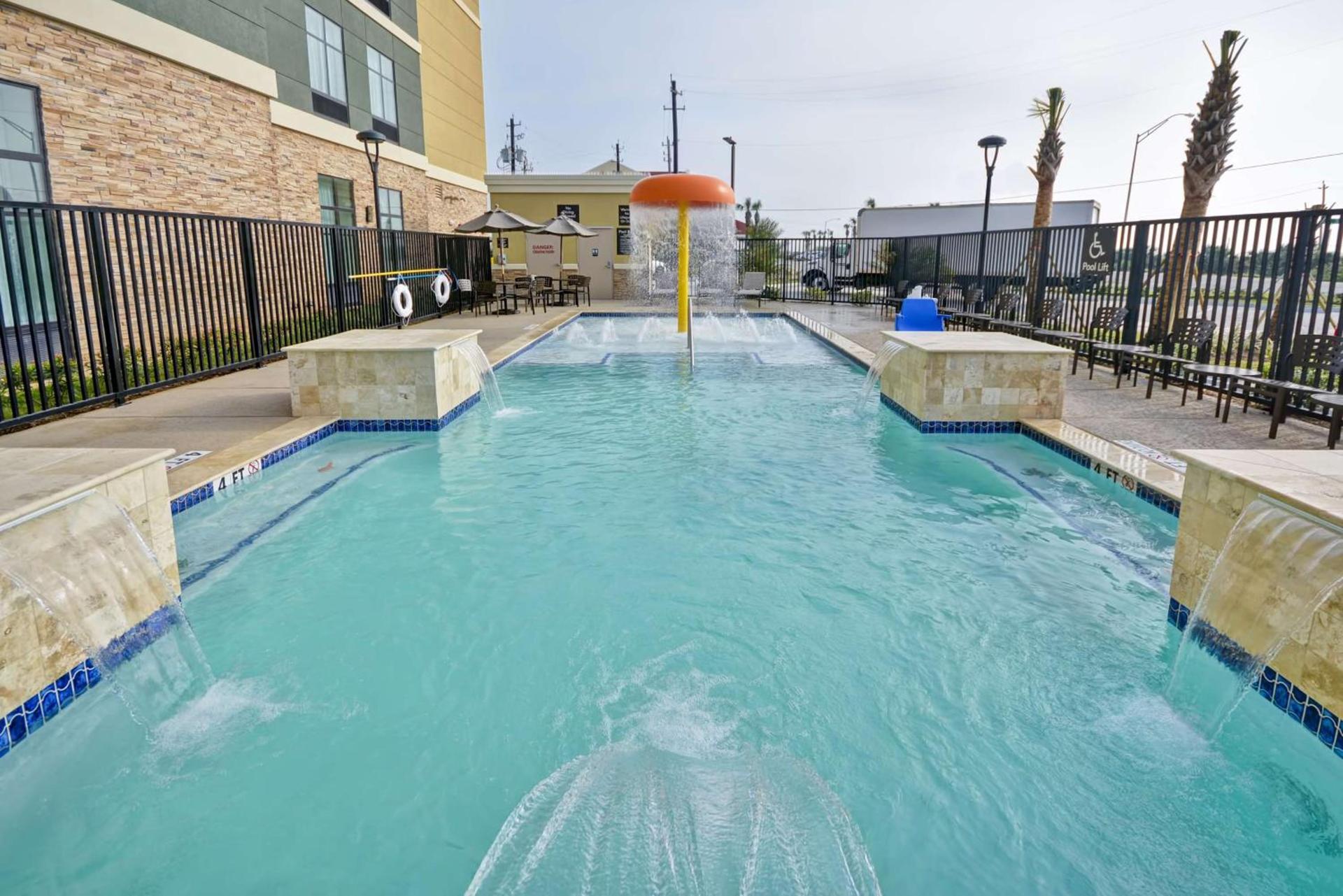 Homewood Suites By Hilton Galveston photo 8