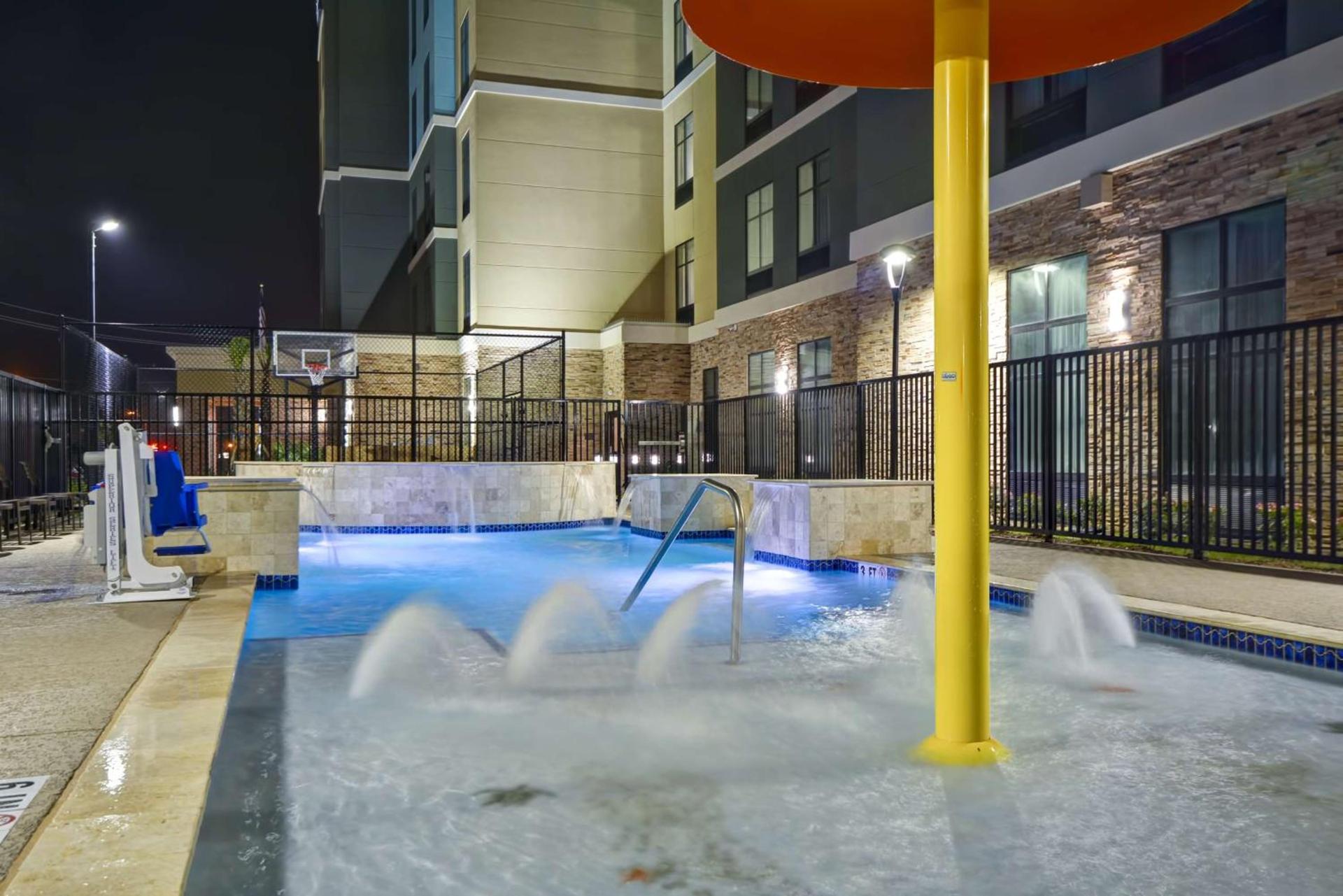 Homewood Suites By Hilton Galveston photo 9