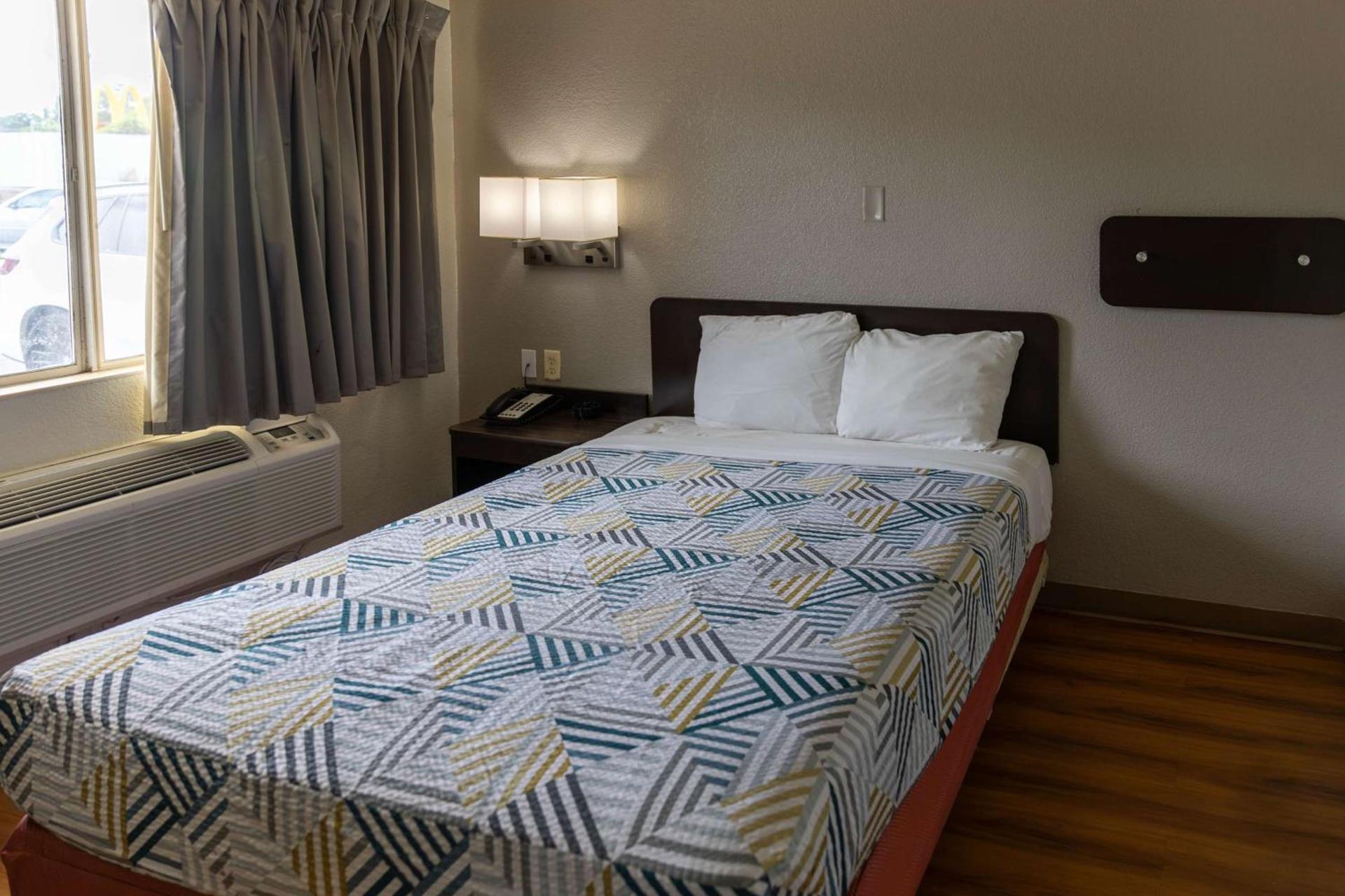Motel 6-Lufkin, TX photo 8