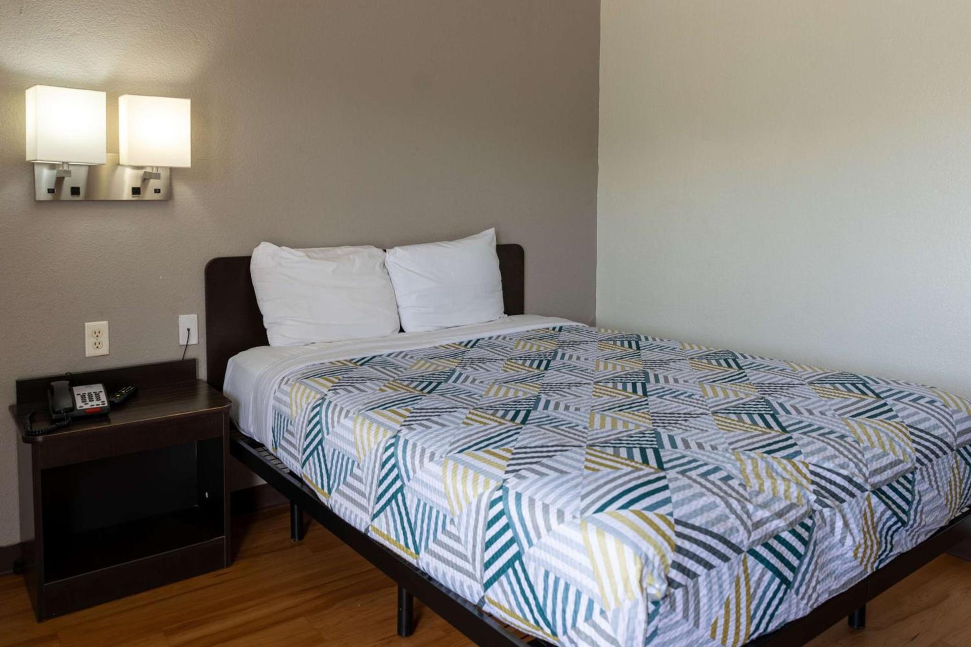 Motel 6-Lufkin, TX photo 12