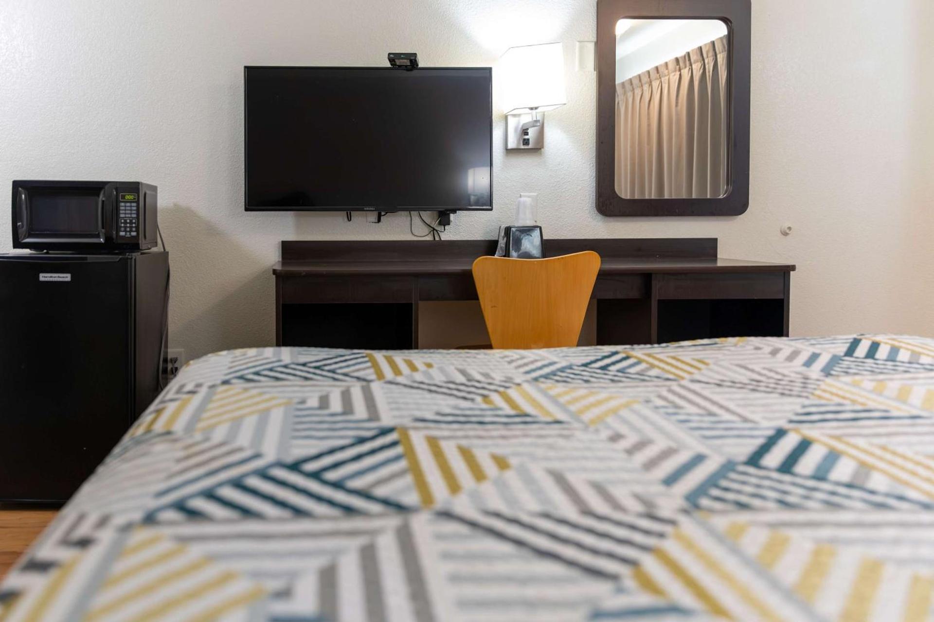 Motel 6-Lufkin, TX photo 16