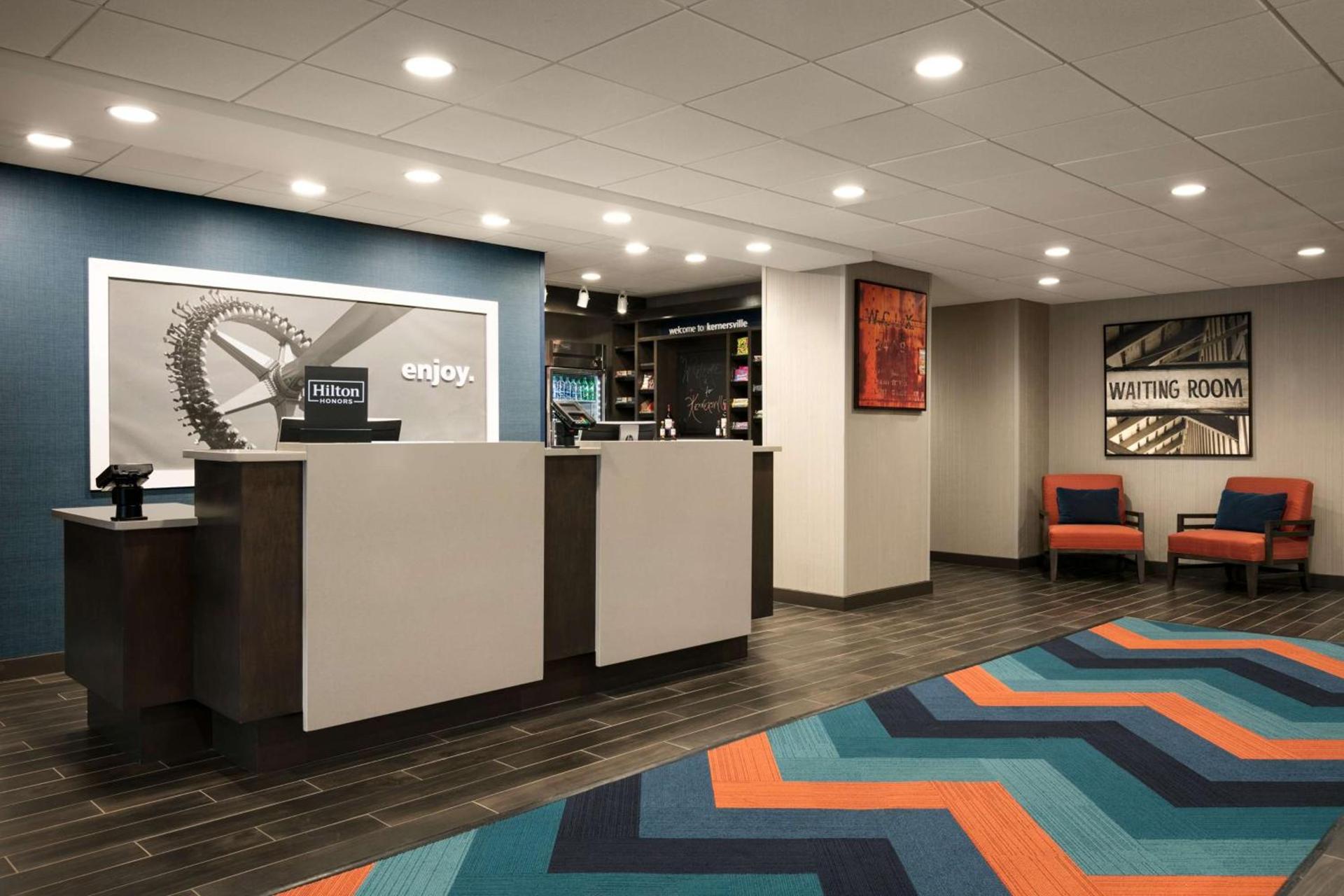 Hampton Inn Kernersville photo 4