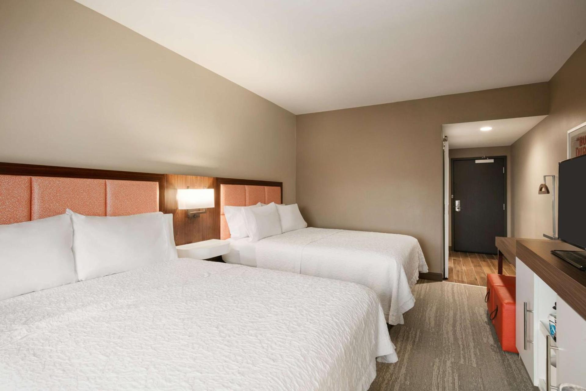 Hampton Inn Kernersville photo 32