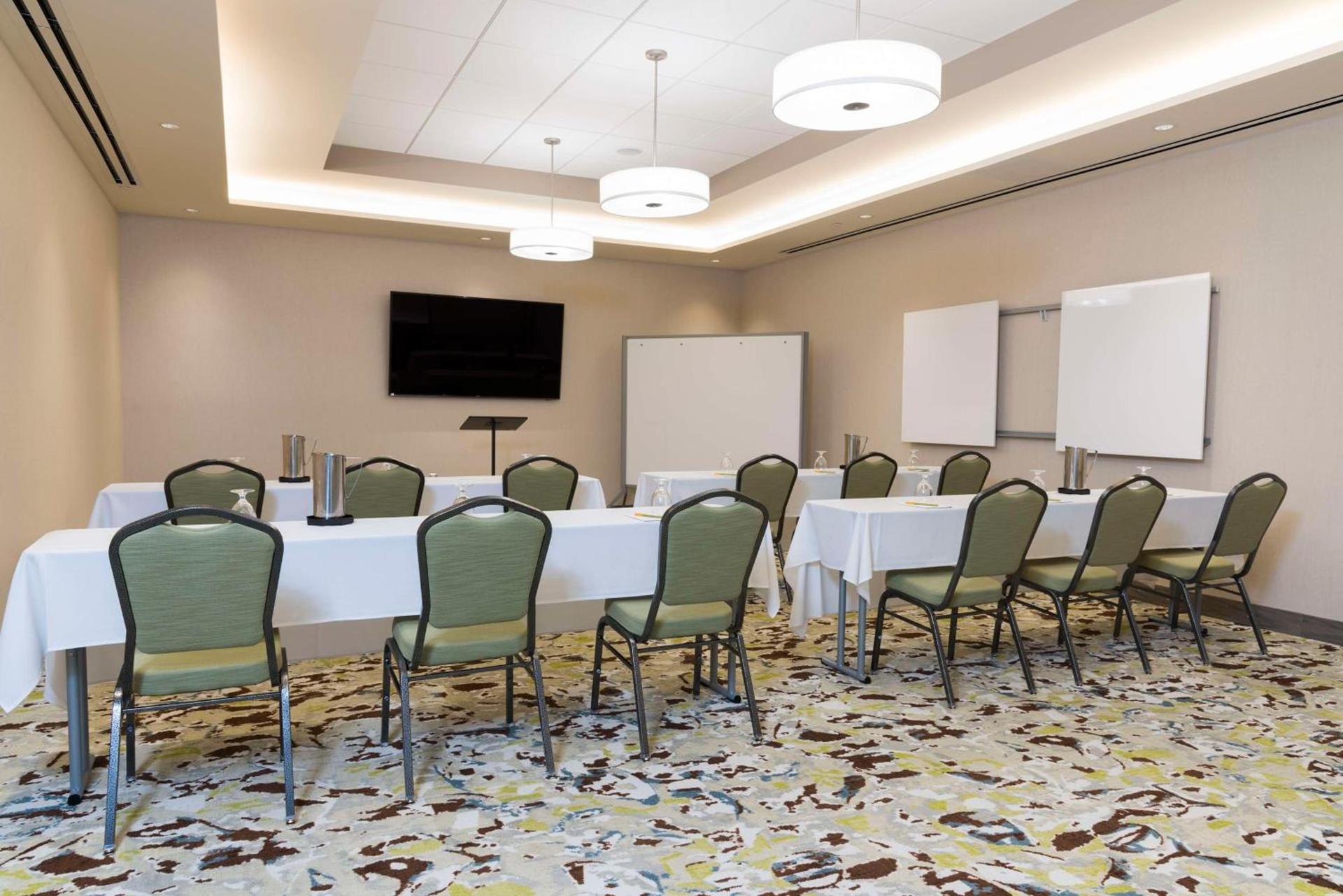 Hilton Garden Inn Grand Rapids East photo 18