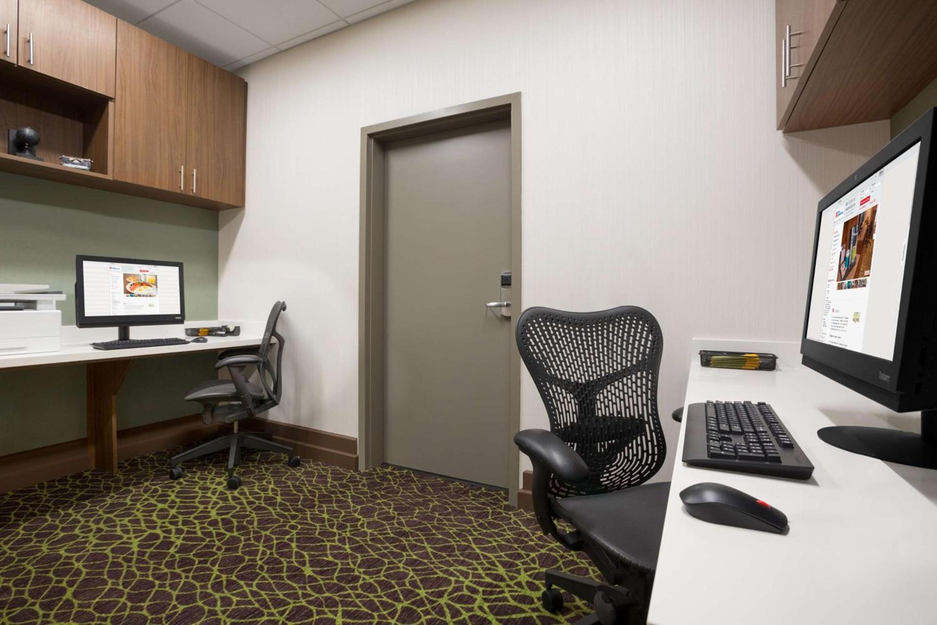 Hilton Garden Inn Houston-Baytown photo 32