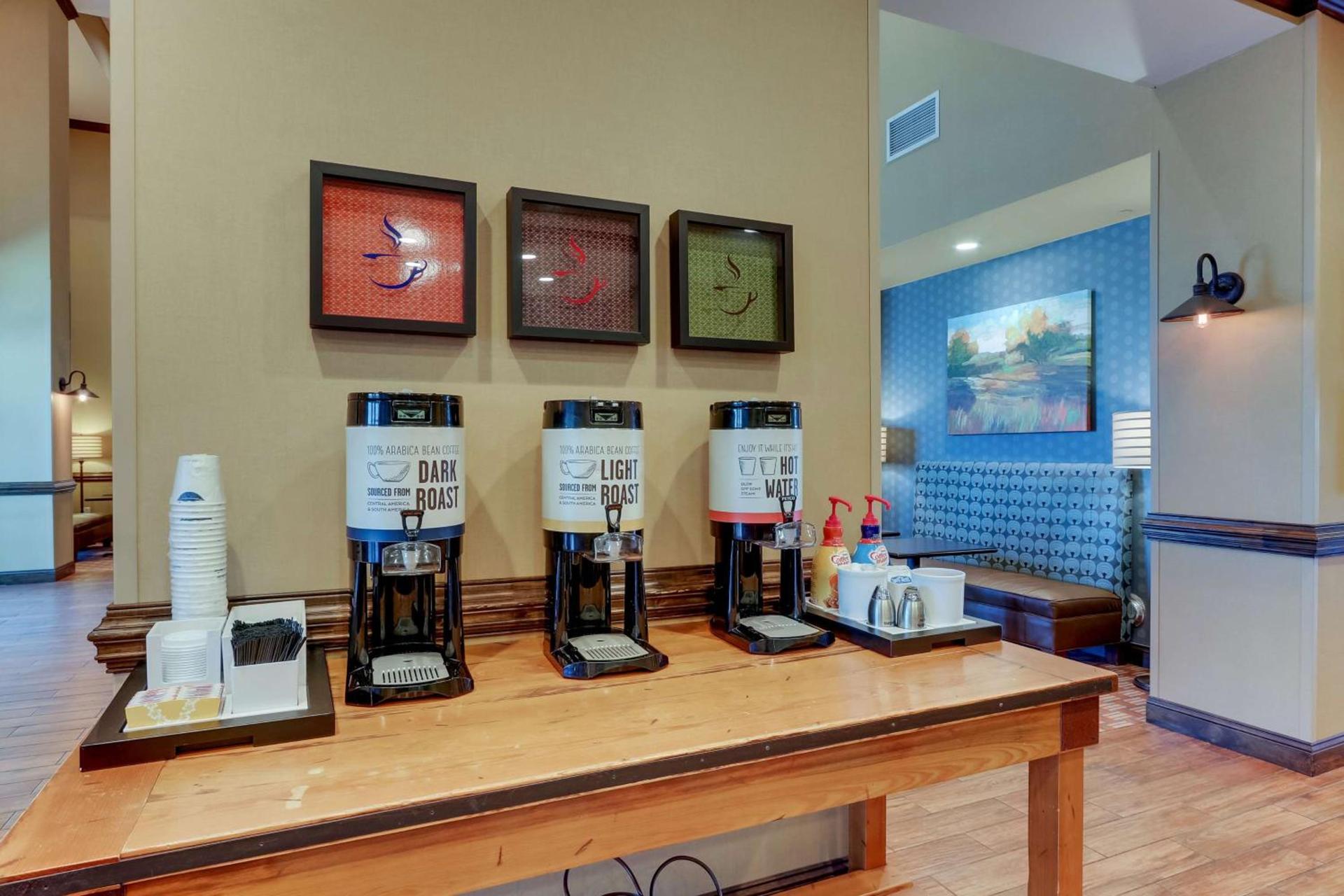 Hampton Inn & Suites - Hartsville, SC photo 9