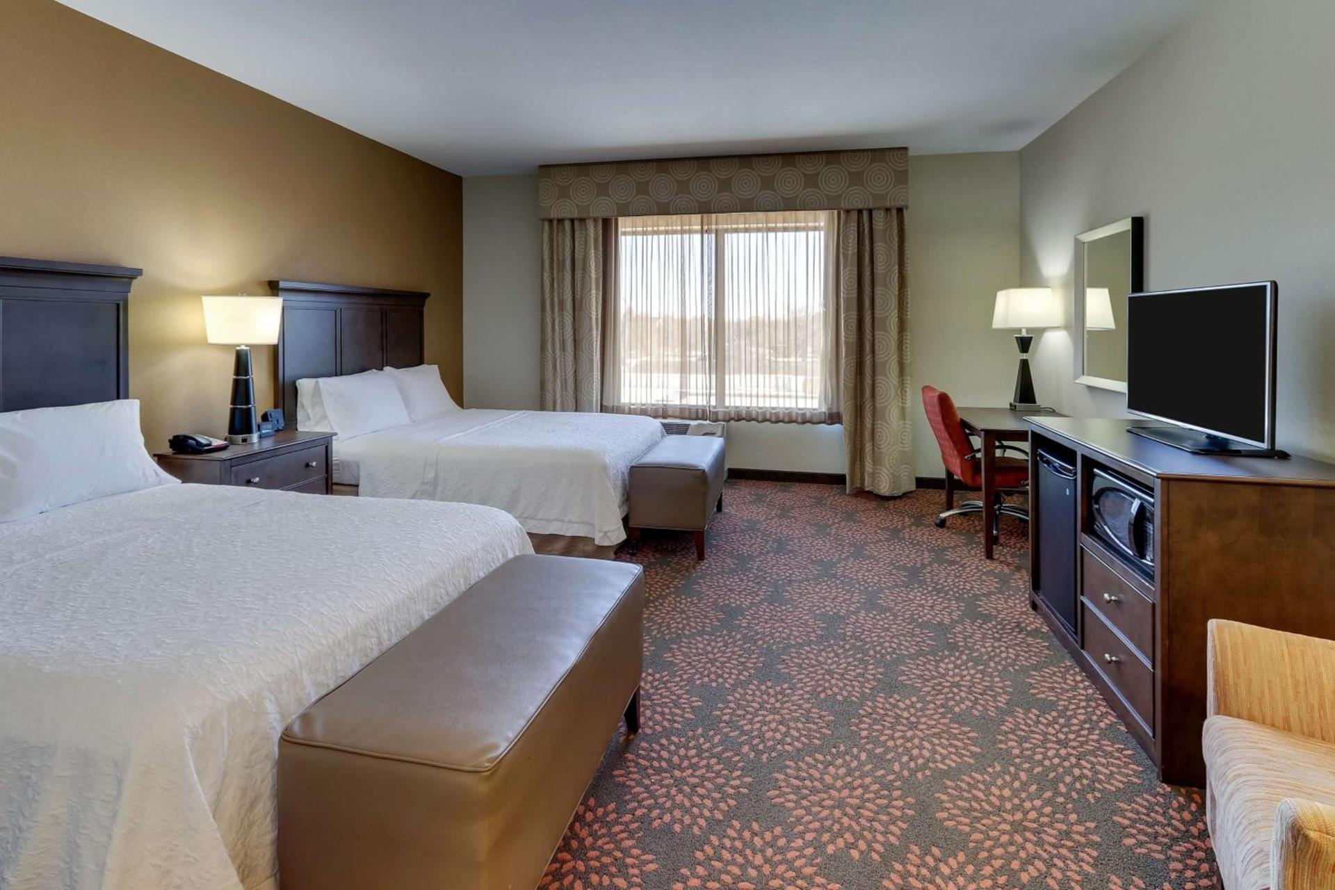 Hampton Inn & Suites - Hartsville, SC photo 25