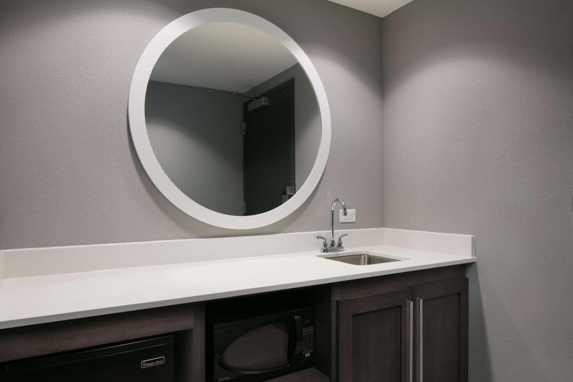 Hampton Inn By Hilton Wichita Northwest photo 26